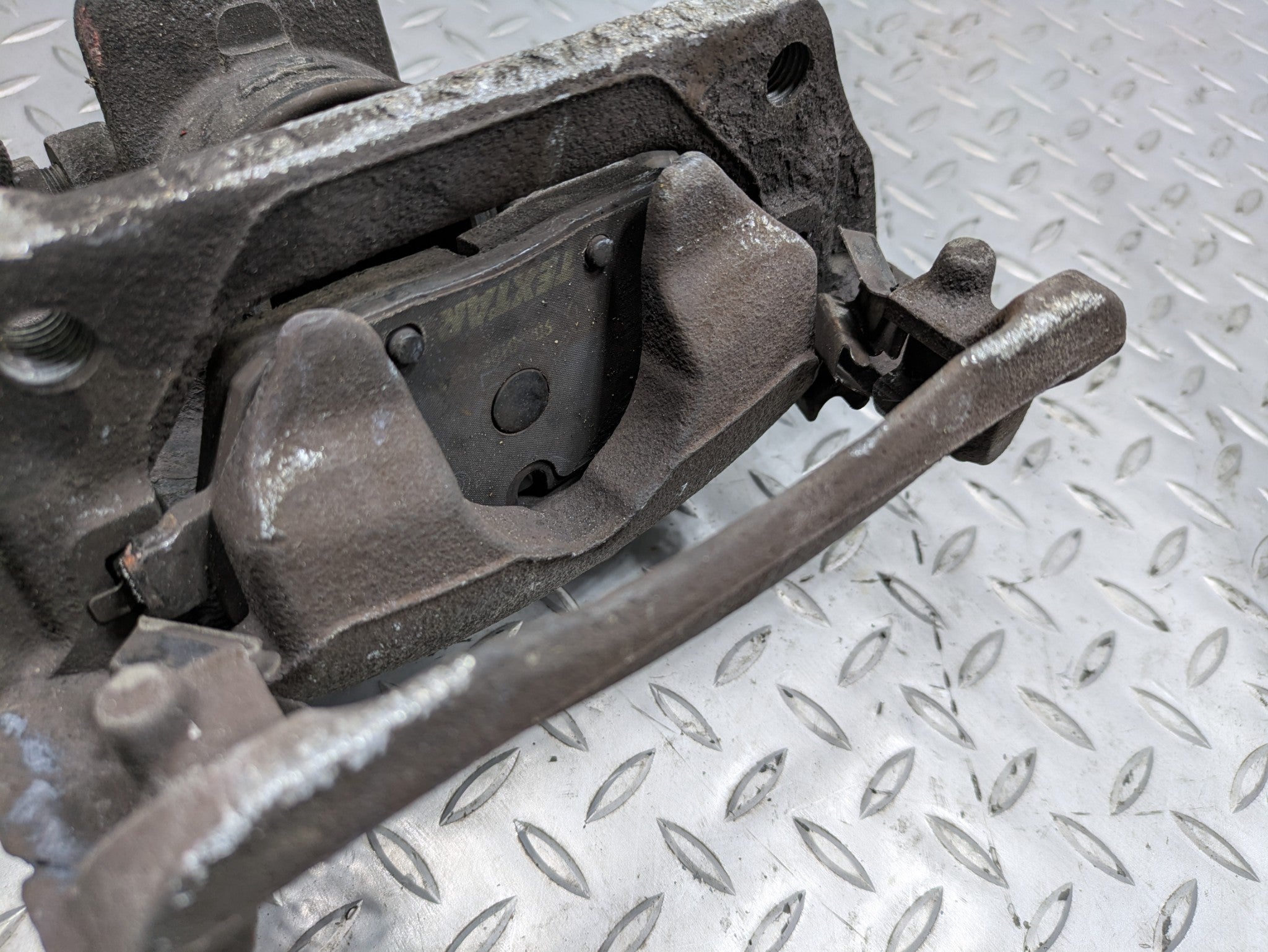 2008 - 2014 MINI COOPER OEM BRAKE CALIPER FRONT LEFT DRIVER SIDE