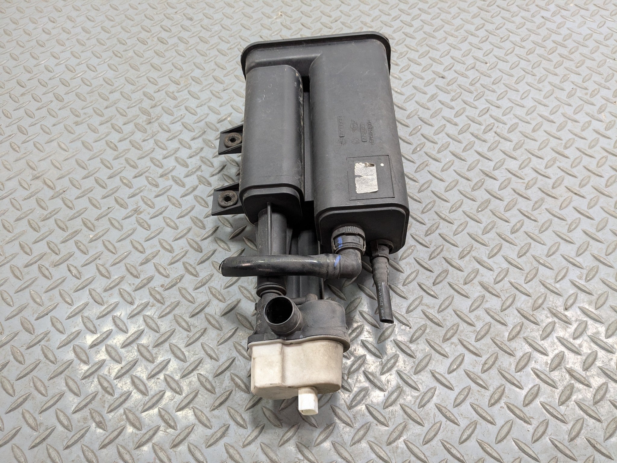 2008 - 2014 MINI COOPER OEM EVAPORATOR FUEL VAPOR CHARCOAL CANISTER TANK