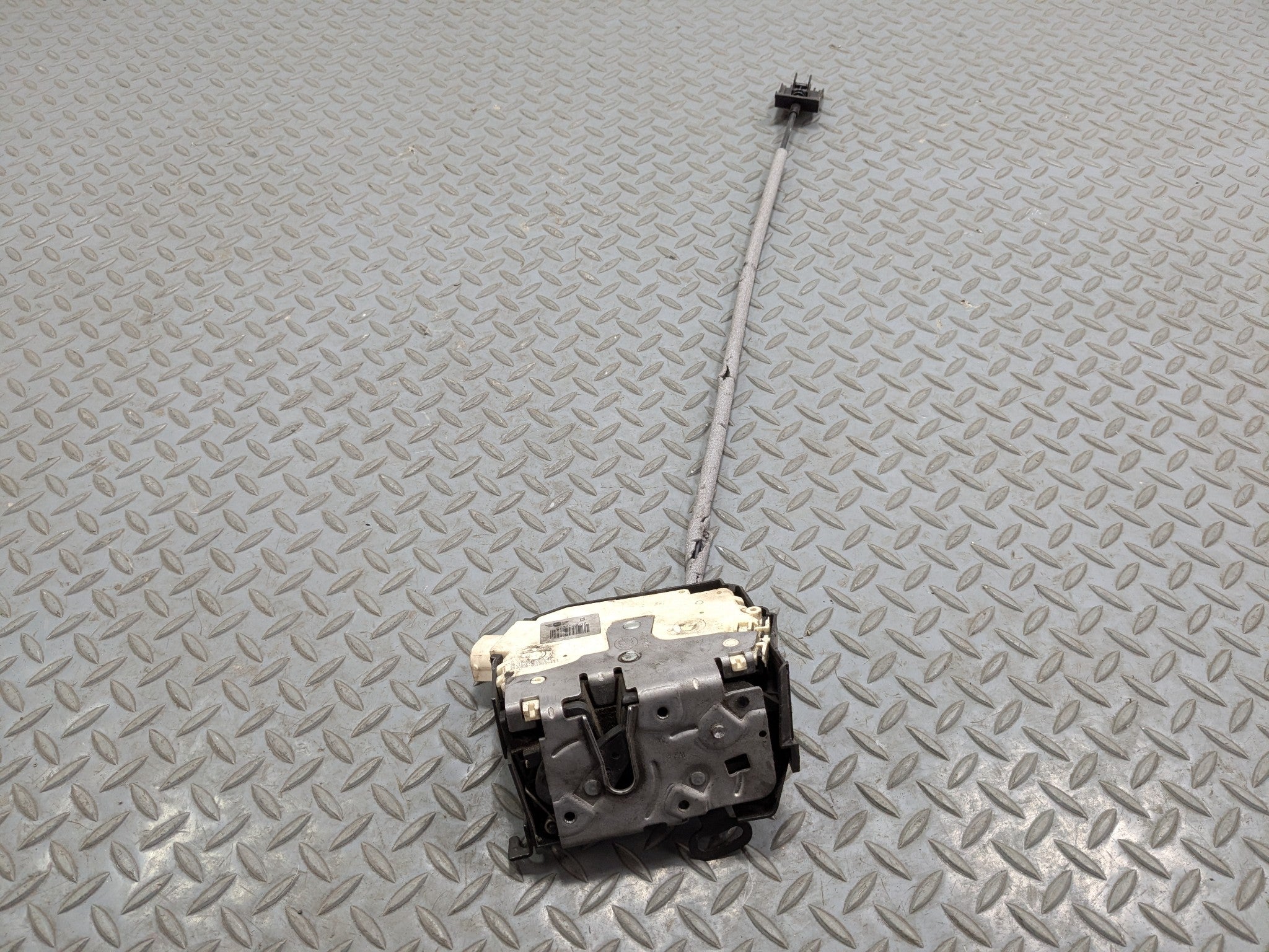 2008 - 2014 MINI COOPER OEM DOOR LATCH LOCK ACTUATOR FRONT RIGHT PASSENGER SIDE