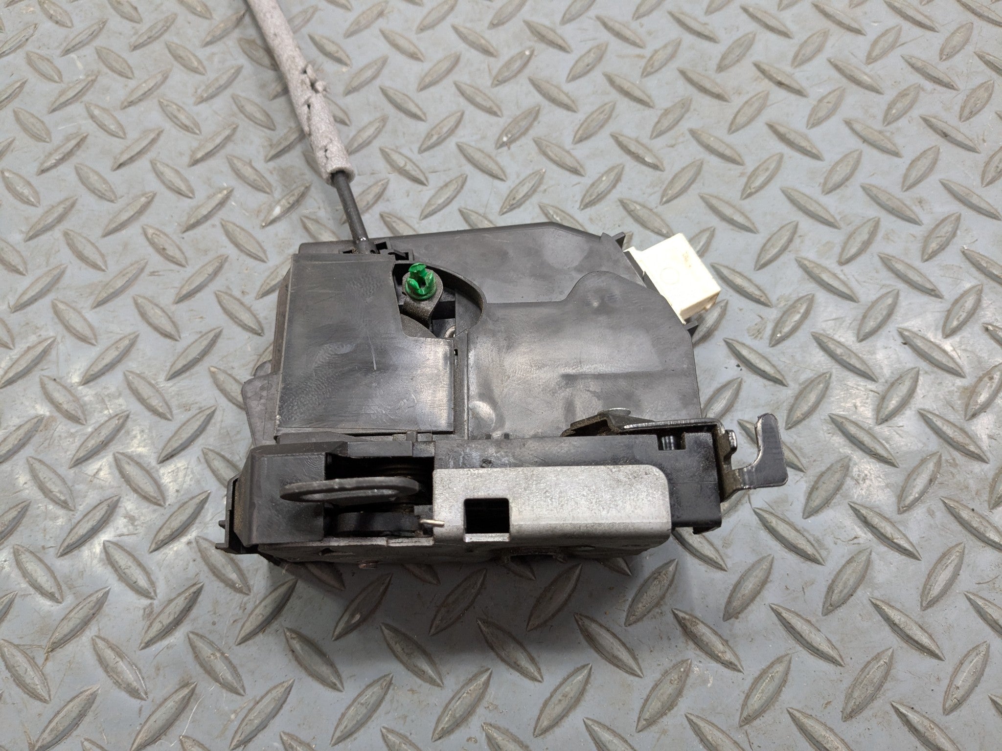 2008 - 2014 MINI COOPER OEM DOOR LATCH LOCK ACTUATOR FRONT RIGHT PASSENGER SIDE