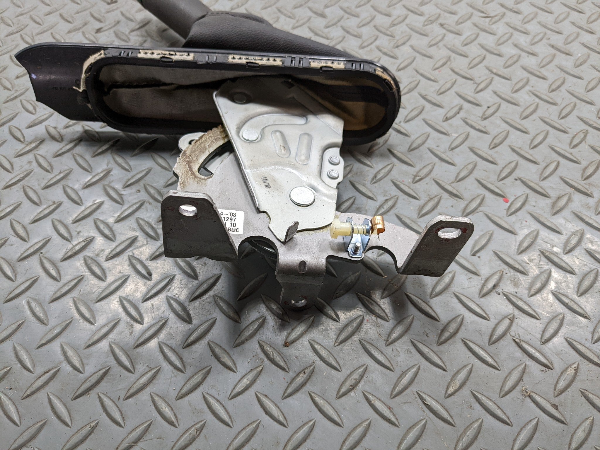 2008 - 2014 MINI COOPER OEM PARKING EMERGENCY BRAKE HANDLE LEVER WITH BRACKET