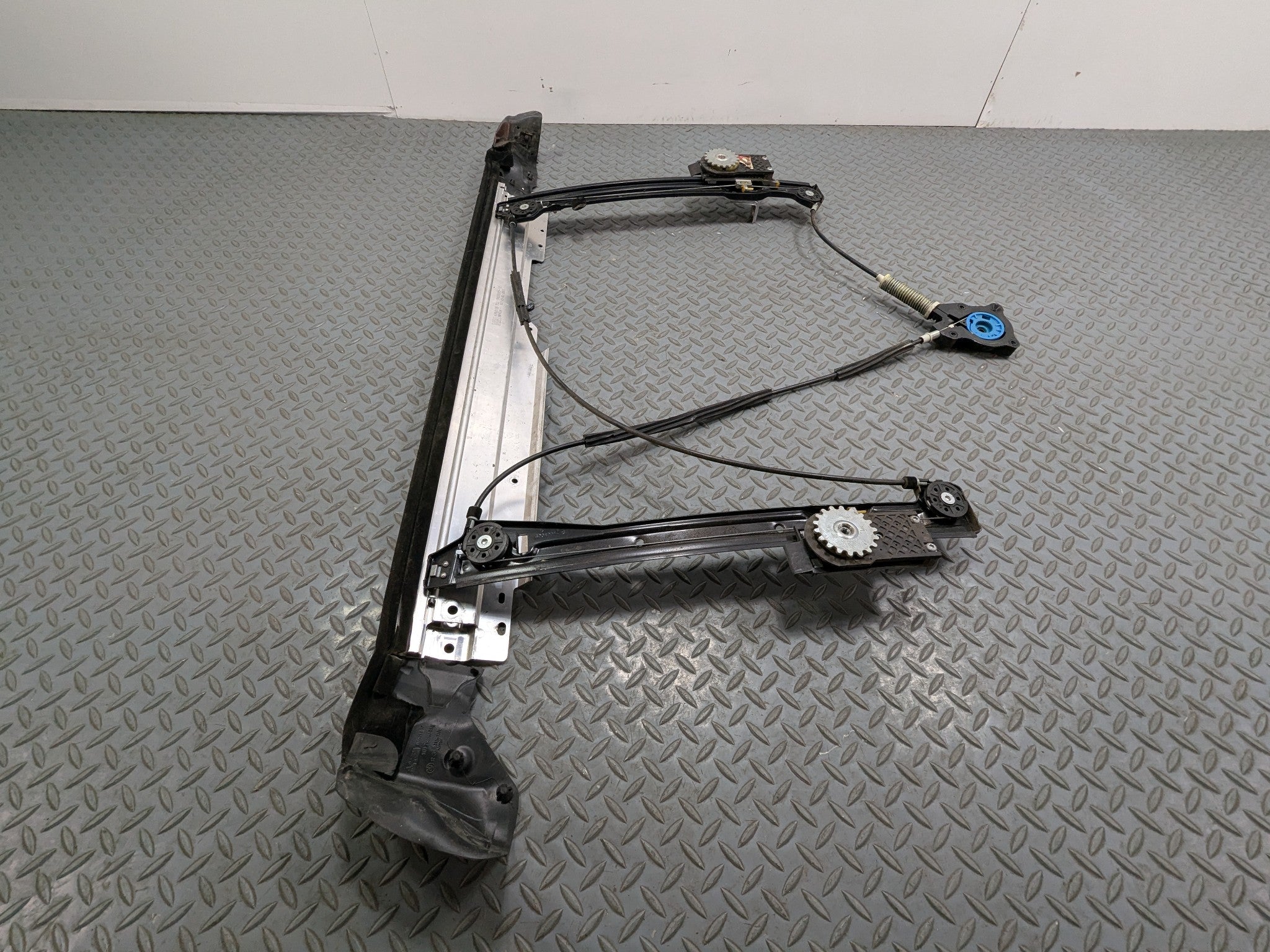 2008 - 2014 MINI COOPER OEM DOOR REGULATOR FRONT RIGHT PASSENGER SIDE