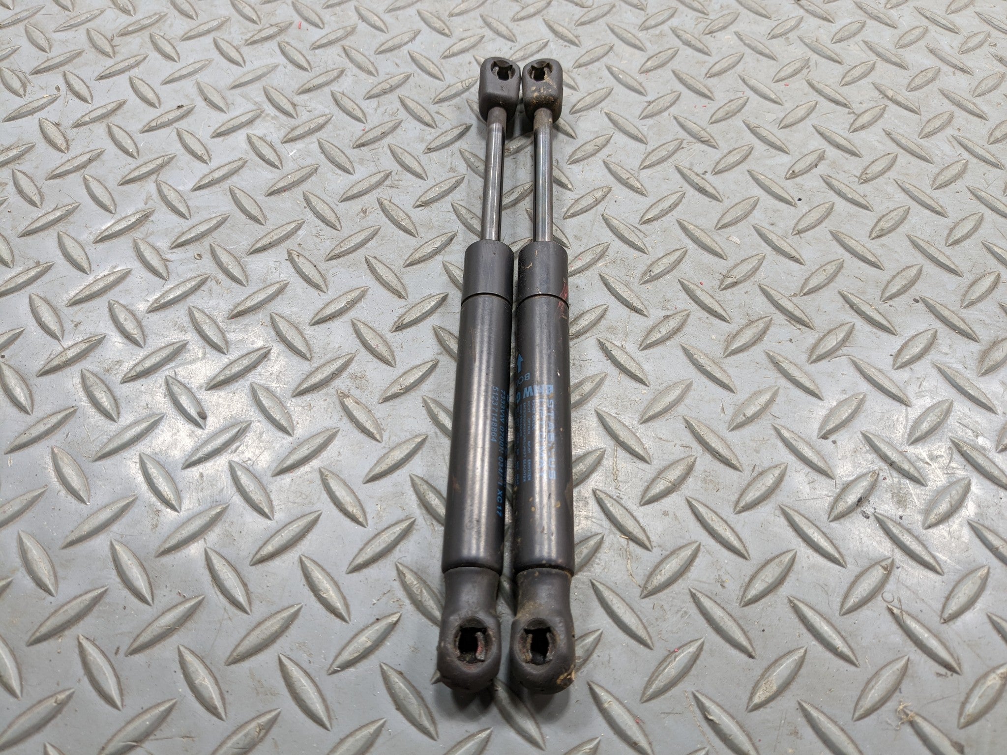 2008 - 2014 MINI COOPER OEM HOOD BONNET LIFT SUPPORT SHOCK LEFT AND RIGHT SIDE