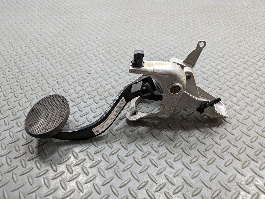 2008 - 2014 MINI COOPER OEM BRAKE PEDAL WITH BRACKET FOOT STOP ASSEMBLY