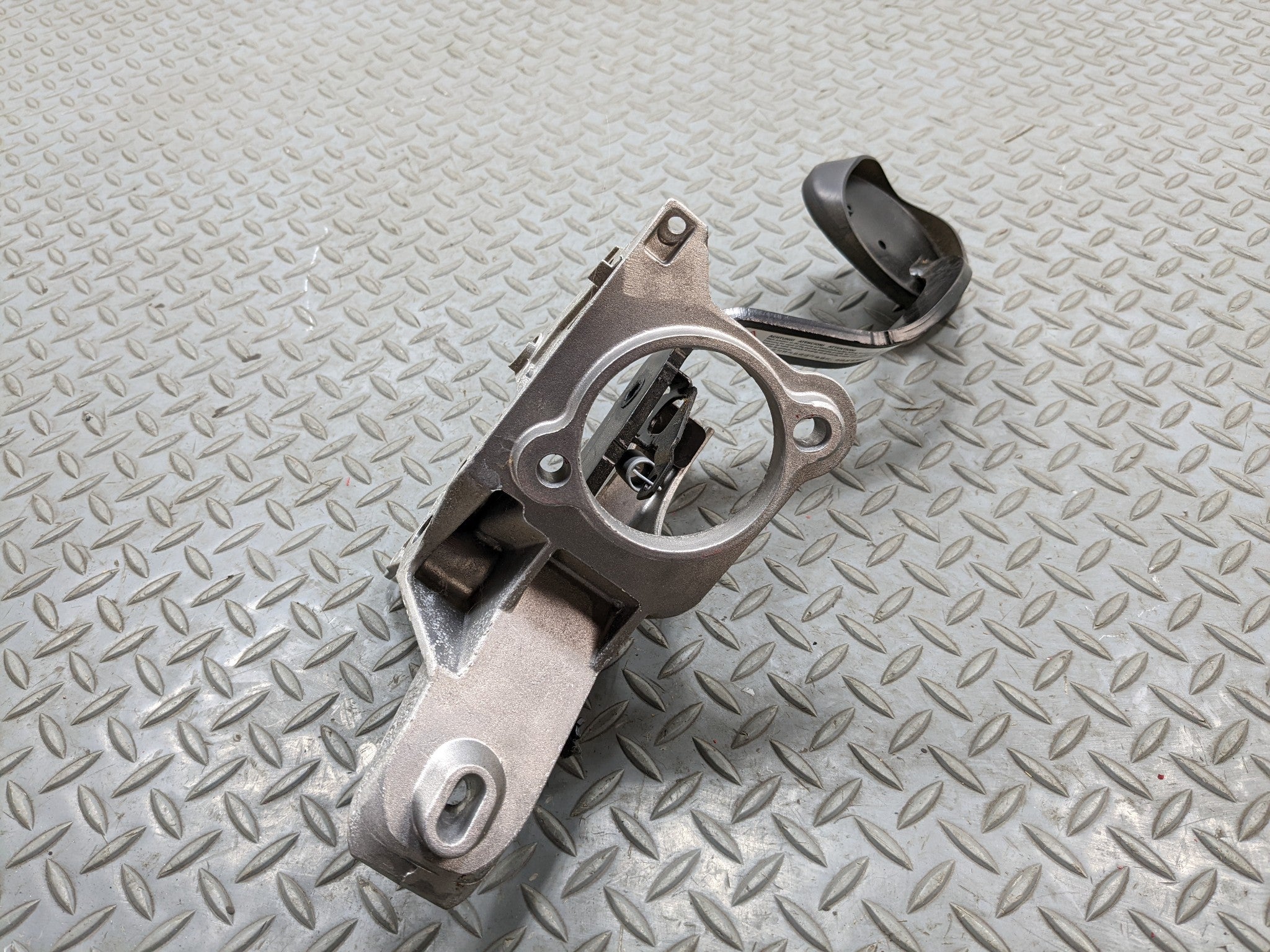 2008 - 2014 MINI COOPER OEM BRAKE PEDAL WITH BRACKET FOOT STOP ASSEMBLY