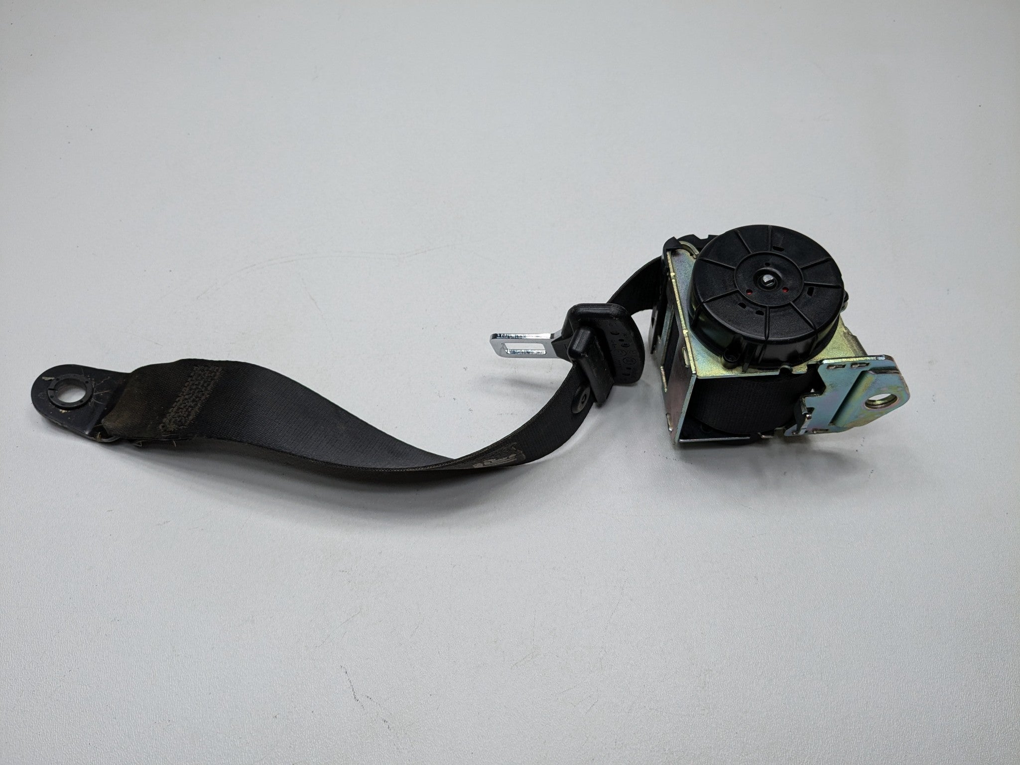 2008 - 2014 MINI COOPER OEM SEAT BELT RETRACTOR REAR RIGHT PASSENGER SIDE