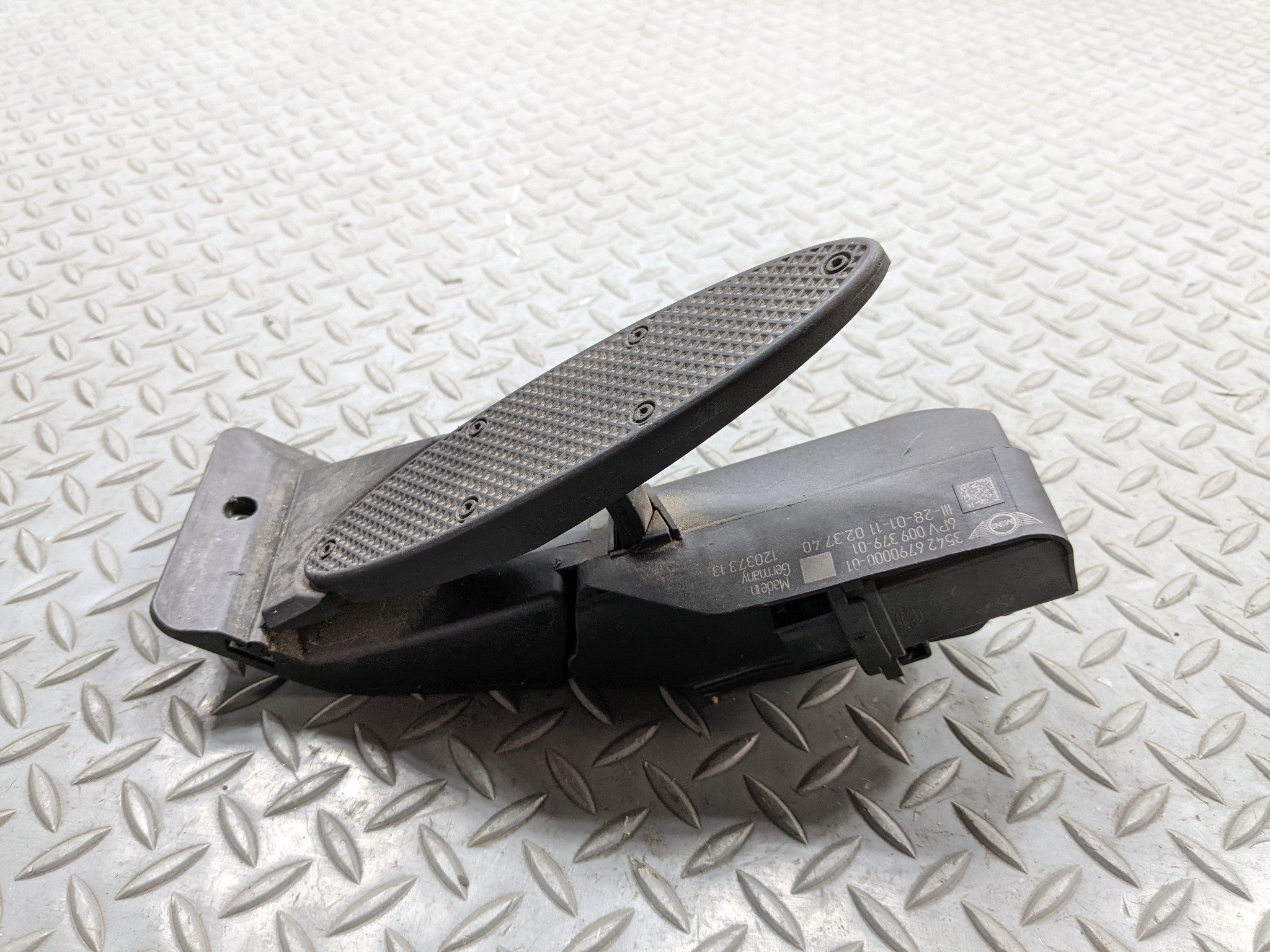 2008 - 2014 MINI COOPER OEM ACCELERATOR THROTTLE PEDAL WITH SENSOR