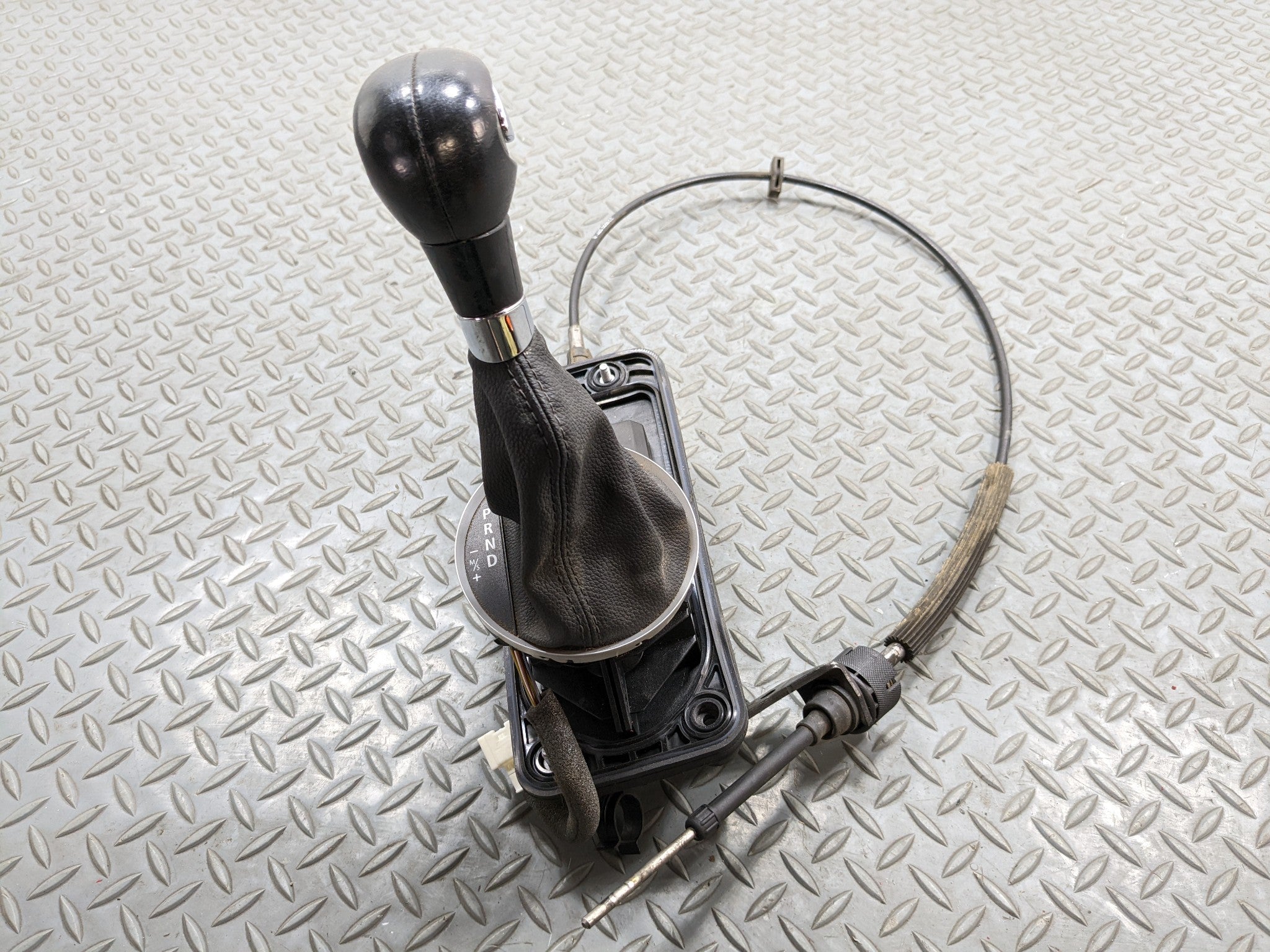 2008 - 2014 MINI COOPER OEM AUTOMATIC TRANSMISSION FLOOR SHIFTER