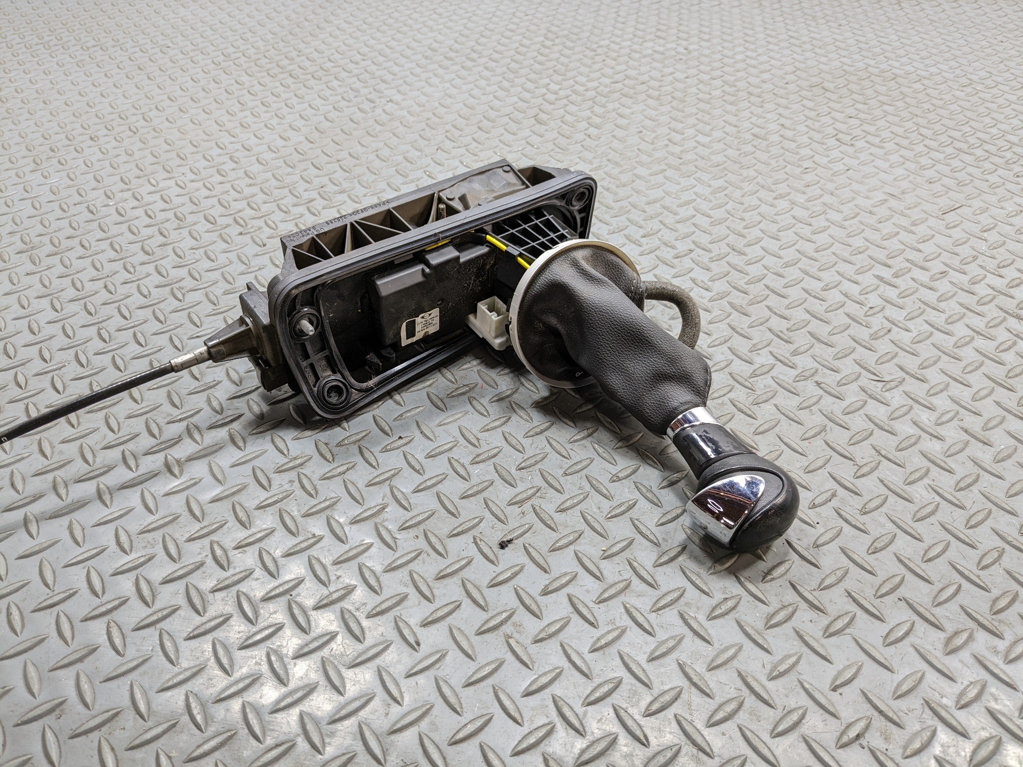 2008 - 2014 MINI COOPER OEM AUTOMATIC TRANSMISSION FLOOR SHIFTER