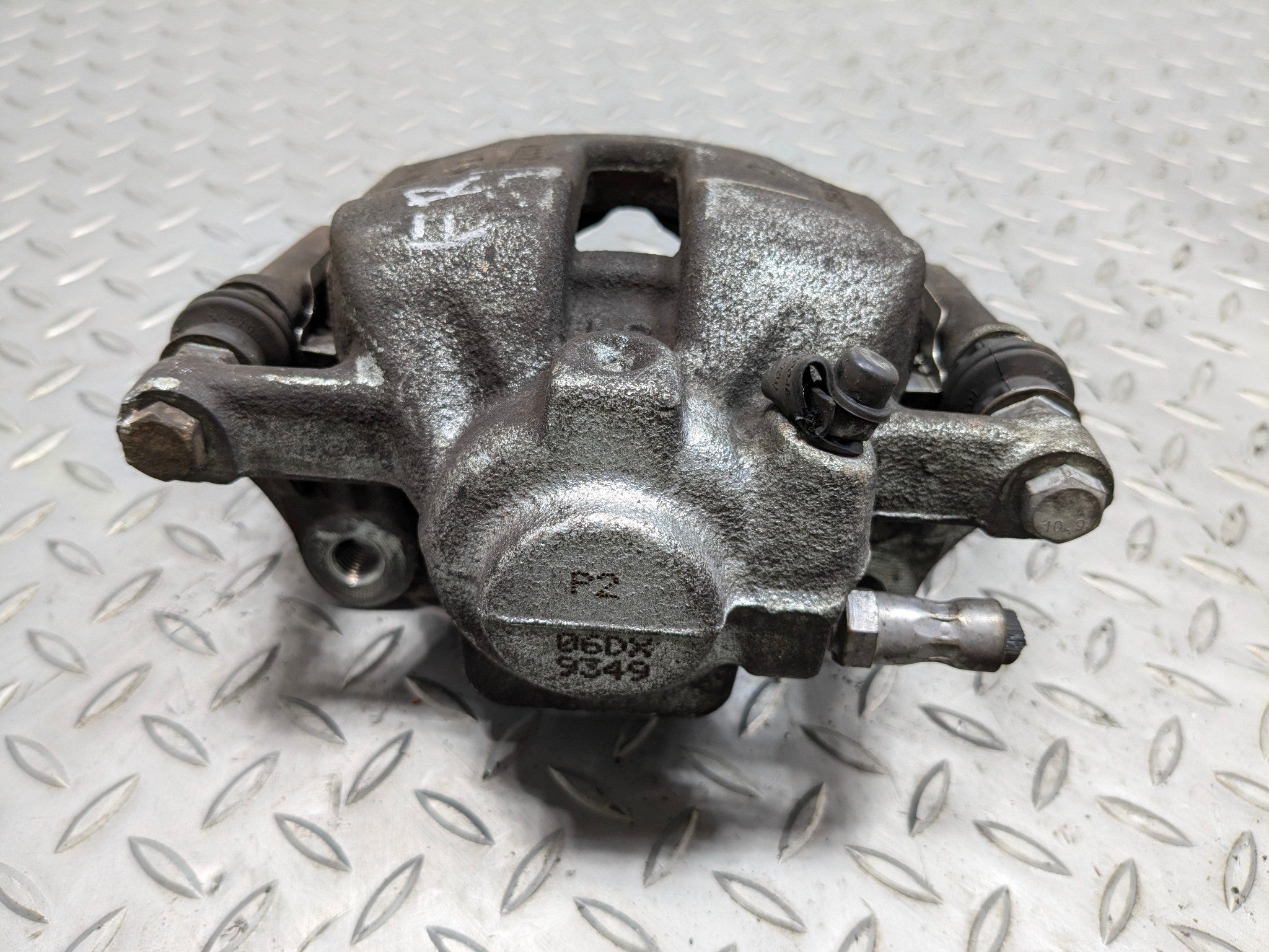 2008 - 2014 MINI COOPER OEM BRAKE CALIPER FRONT RIGHT PASSENGER SIDE