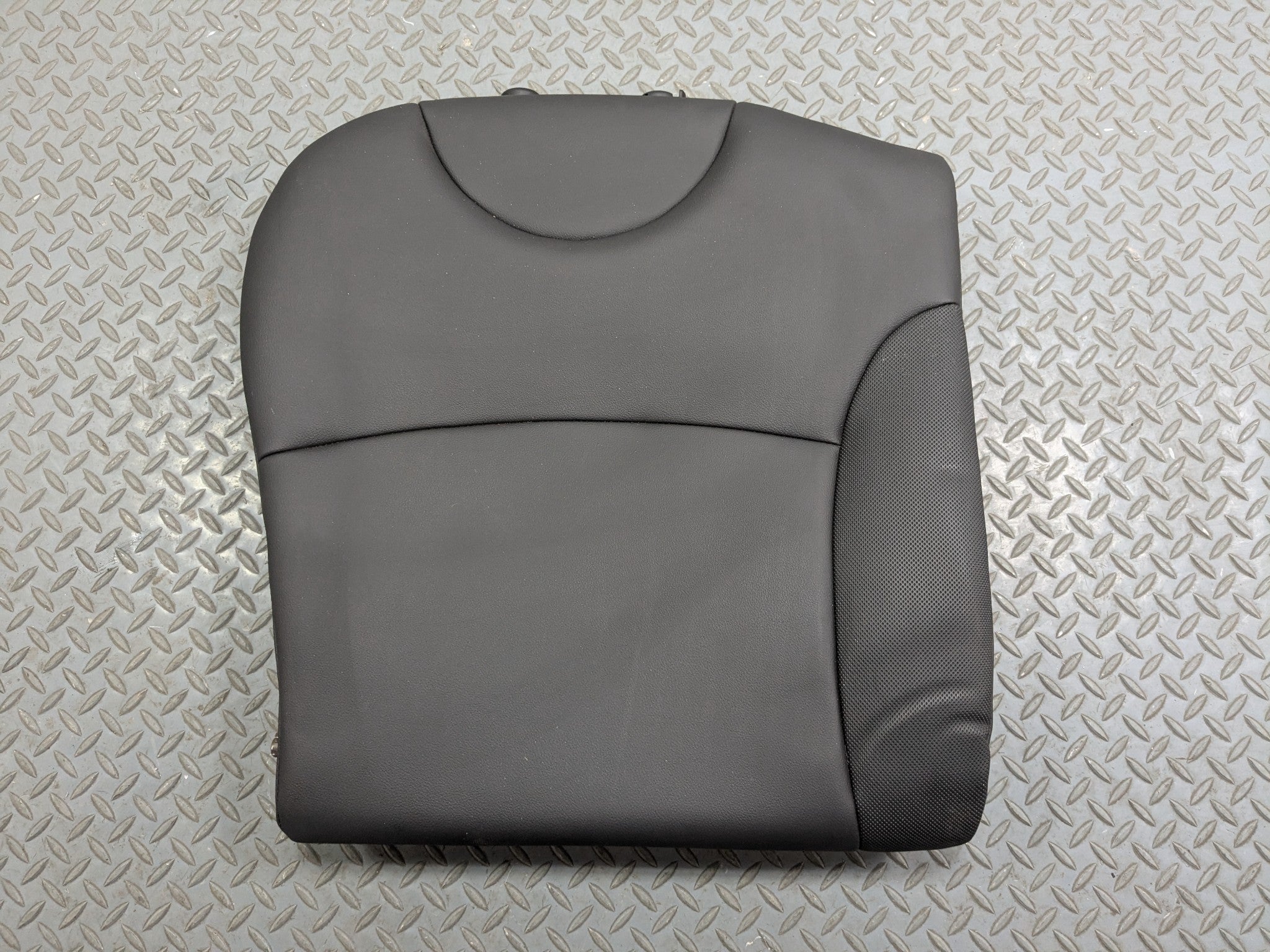 08 - 14 MINI COOPER OEM UPPER SEAT BACK CUSHION REAR RIGHT PASSENGER SIDE BLACK