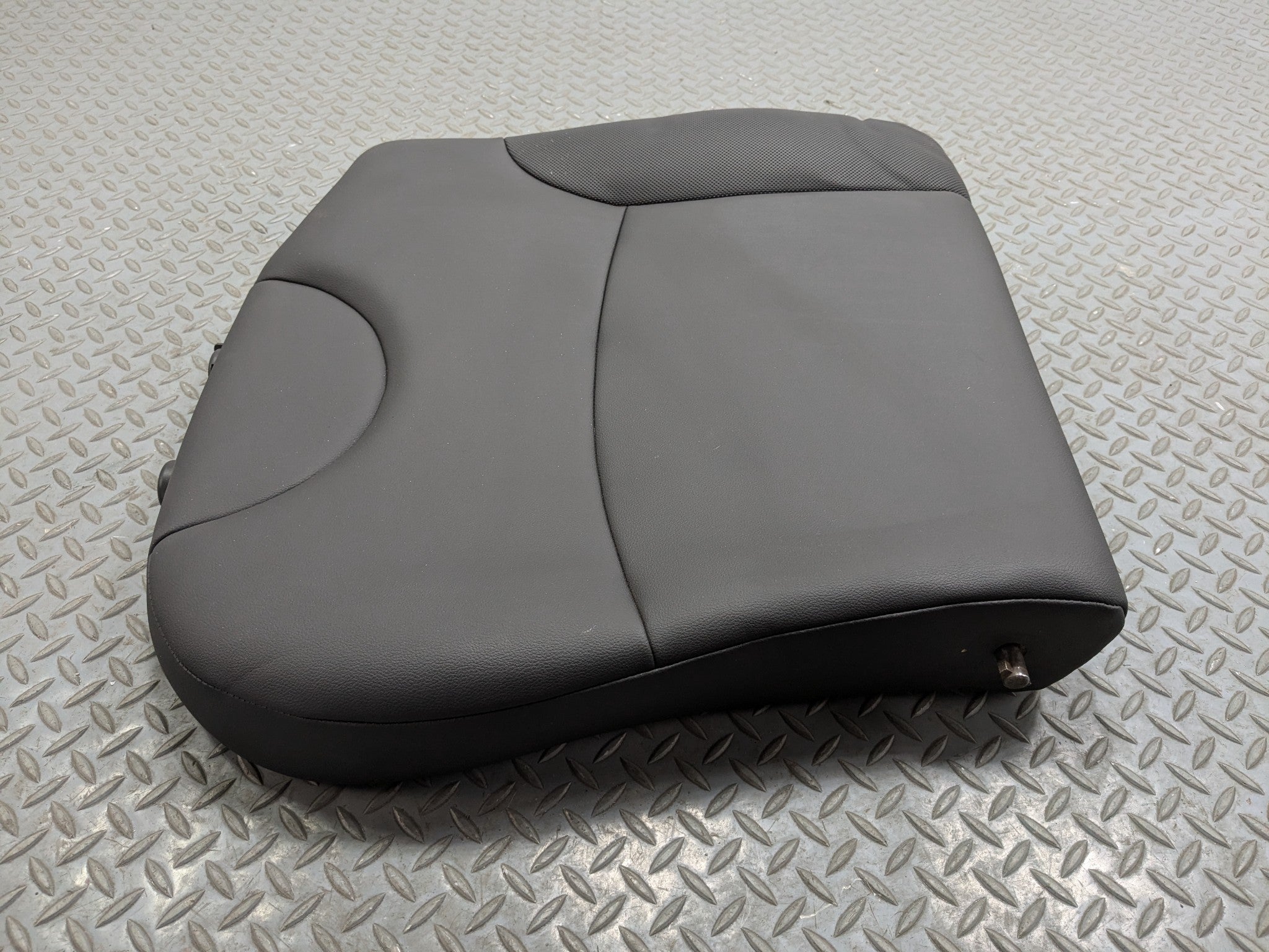 08 - 14 MINI COOPER OEM UPPER SEAT BACK CUSHION REAR RIGHT PASSENGER SIDE BLACK