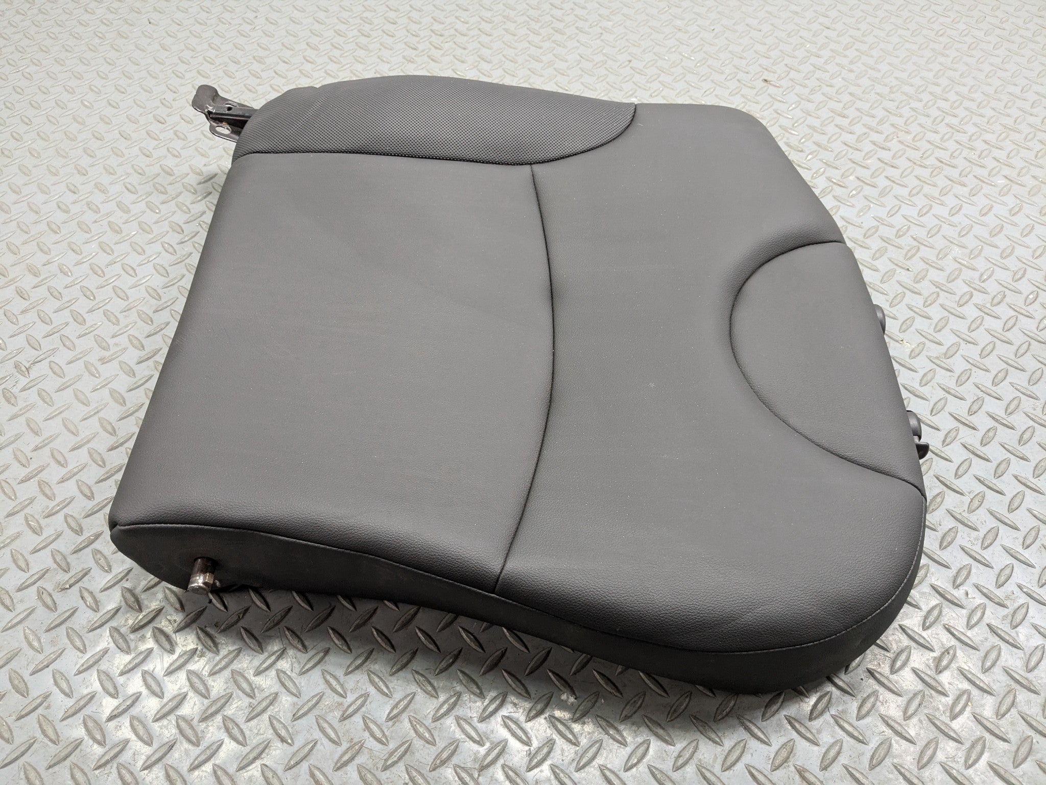 2008 - 2014 MINI COOPER OEM UPPER SEAT BACK CUSHION REAR LEFT DRIVER SIDE BLACK