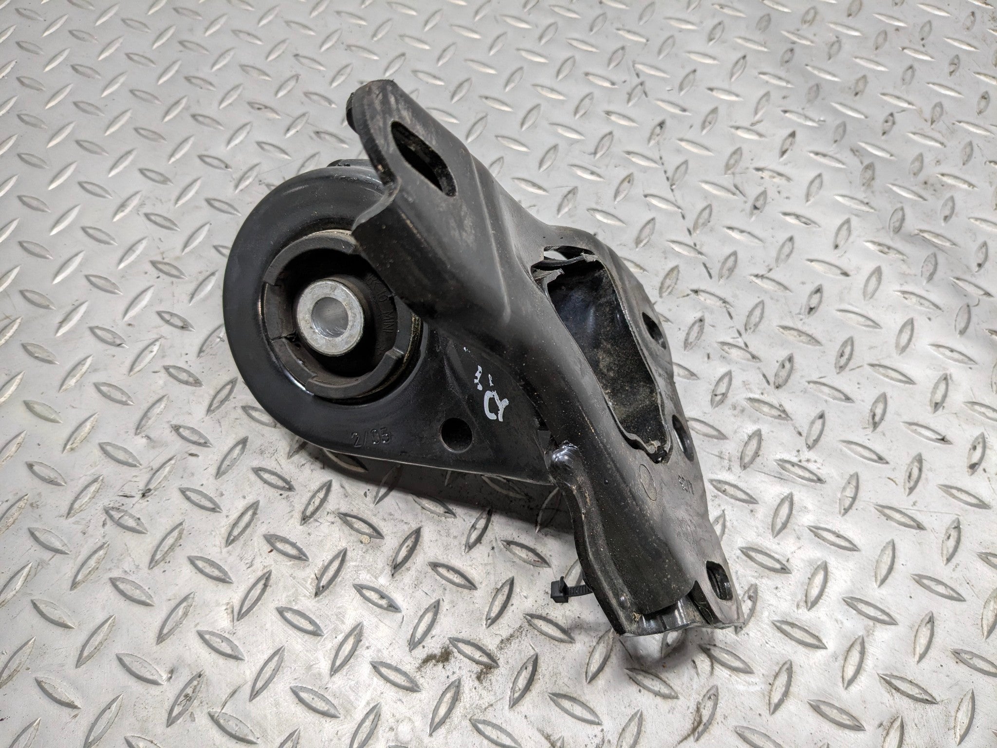 2008 - 2014 MINI COOPER OEM LOWER TRAILING ARM BRACKET BUSHING REAR RIGHT SIDE