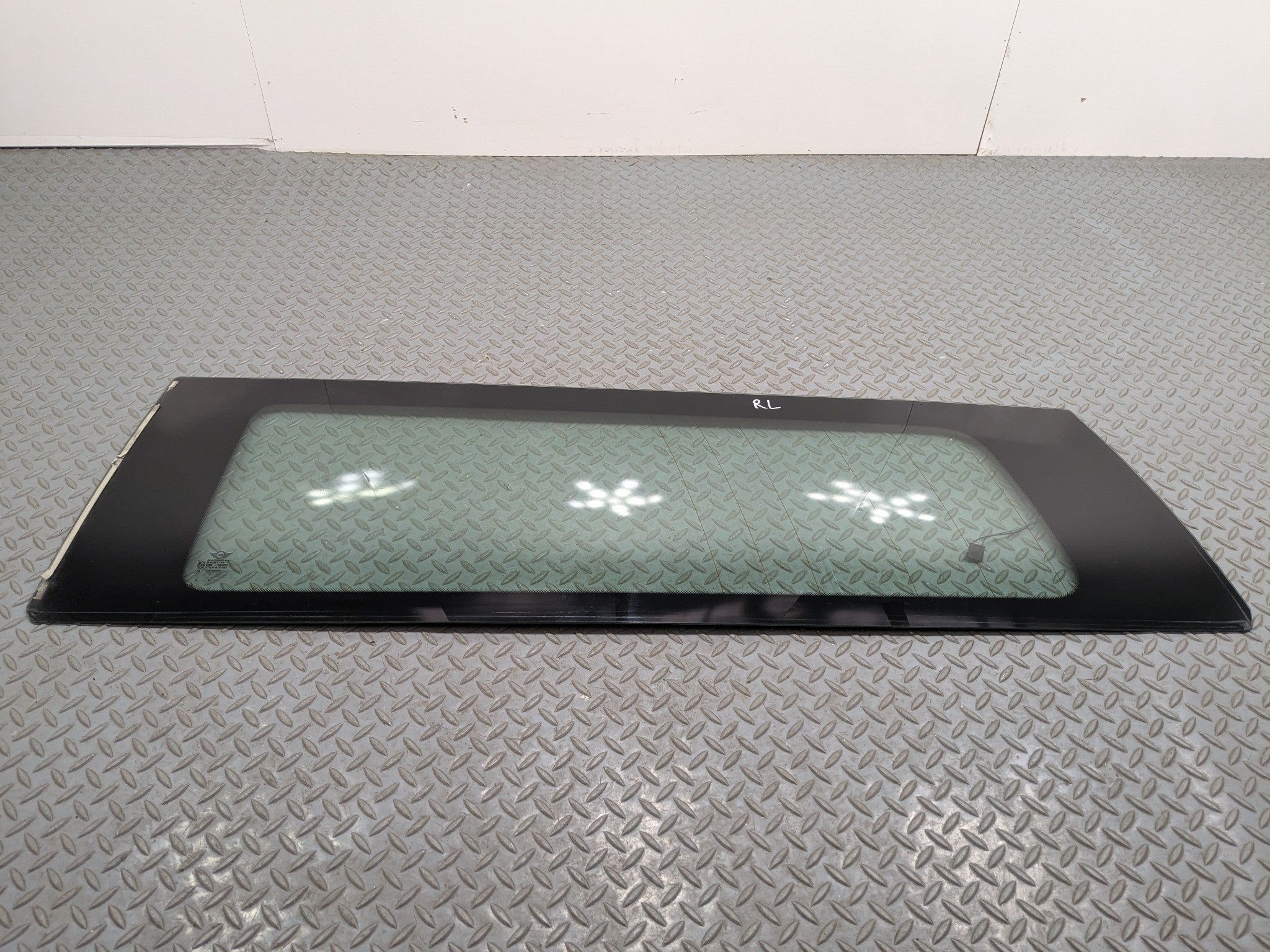 2008 - 2014 MINI COOPER OEM QUARTER WINDOW GLASS REAR LEFT DRIVER SIDE