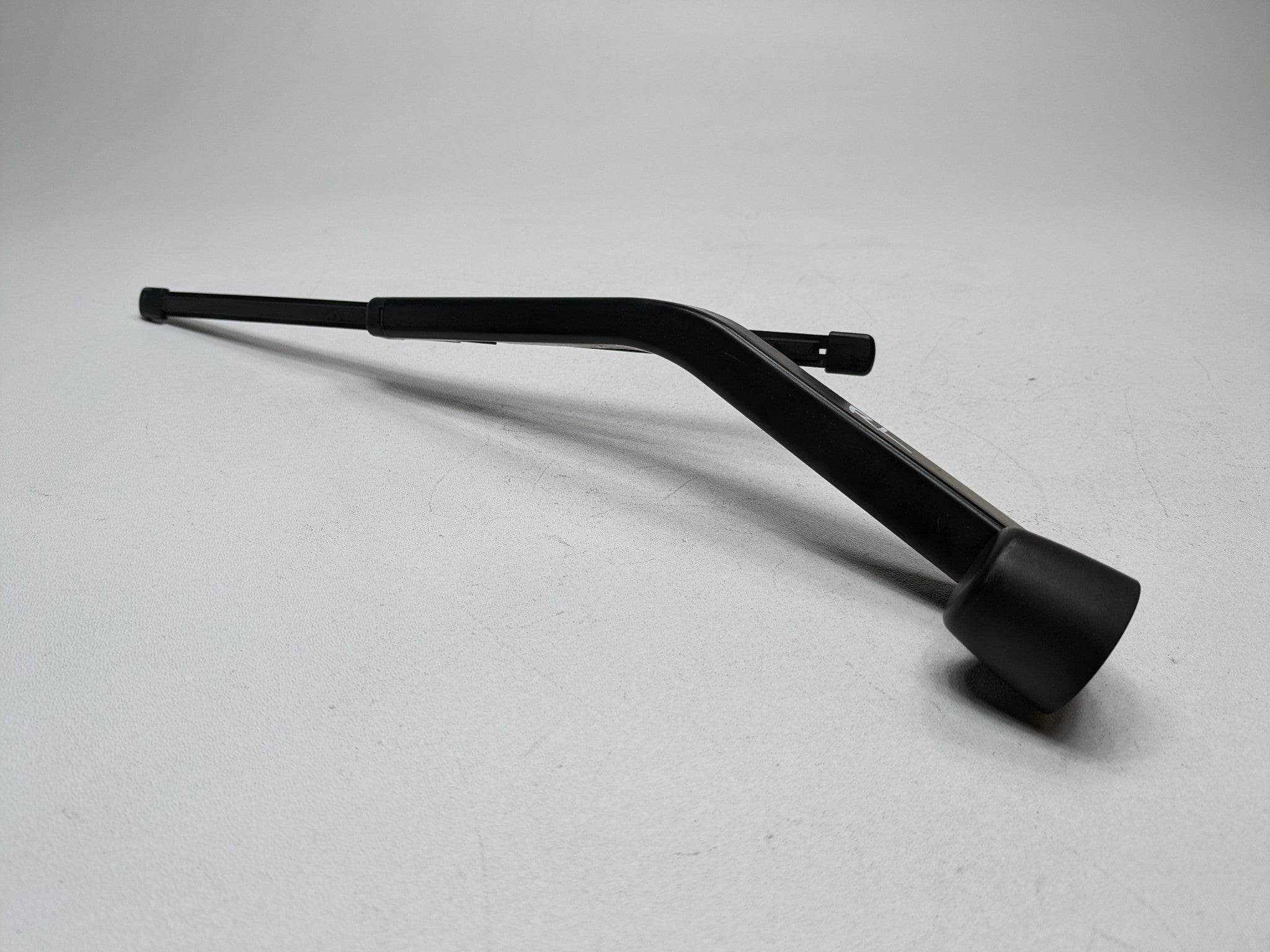 08 - 14 MINI COOPER OEM TAILGATE WINDSHIELD WIPER ARM WITH BLADE REAR LEFT SIDE