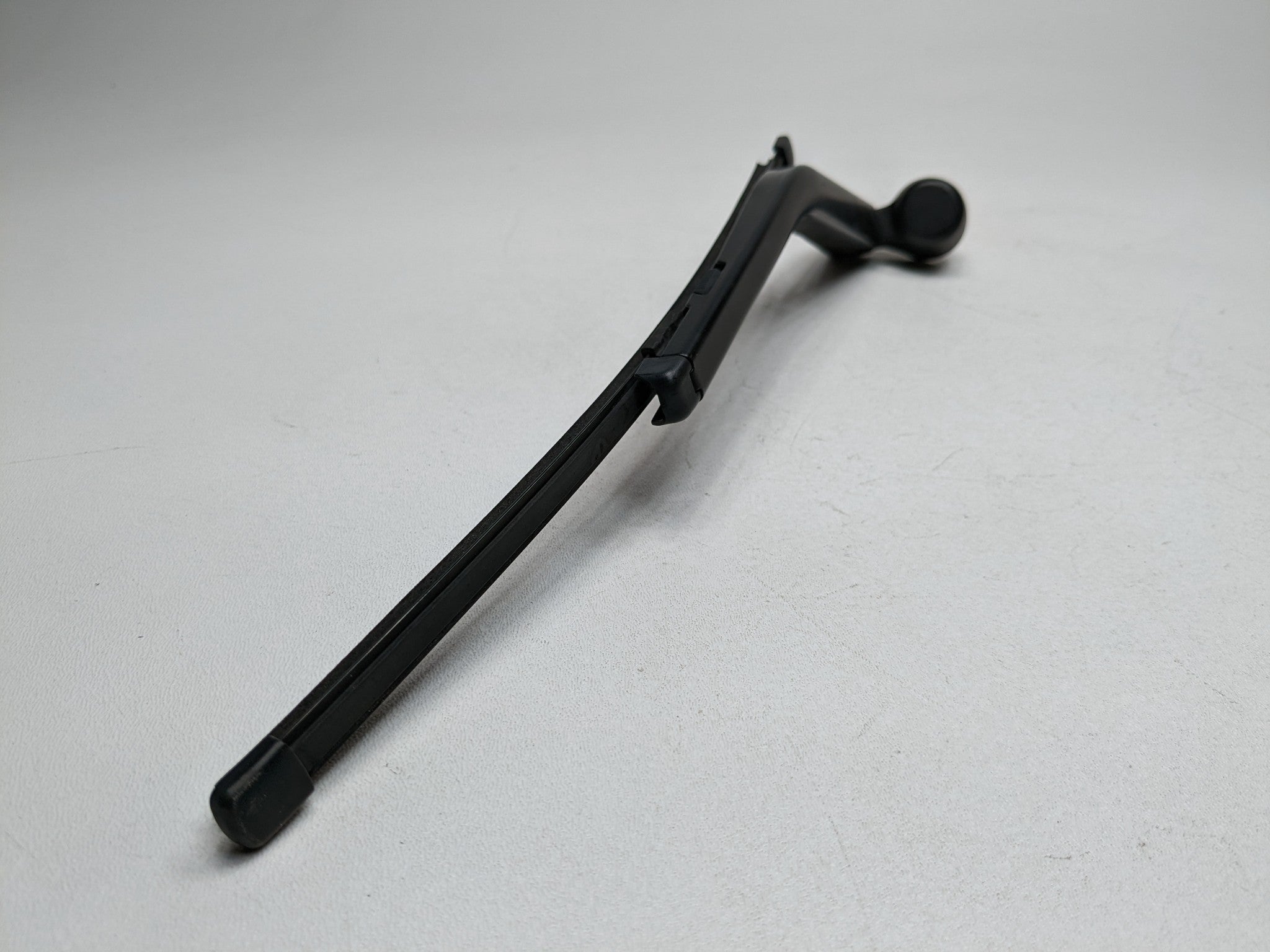 08 - 14 MINI COOPER OEM TAILGATE WINDSHIELD WIPER ARM WITH BLADE REAR LEFT SIDE