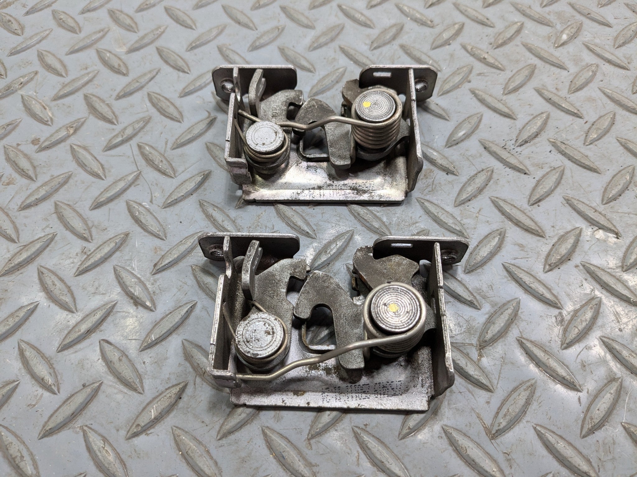 2008 - 2014 MINI COOPER OEM HOOD LATCH LOCK ACTUATOR FRONT LEFT AND RIGHT SIDE