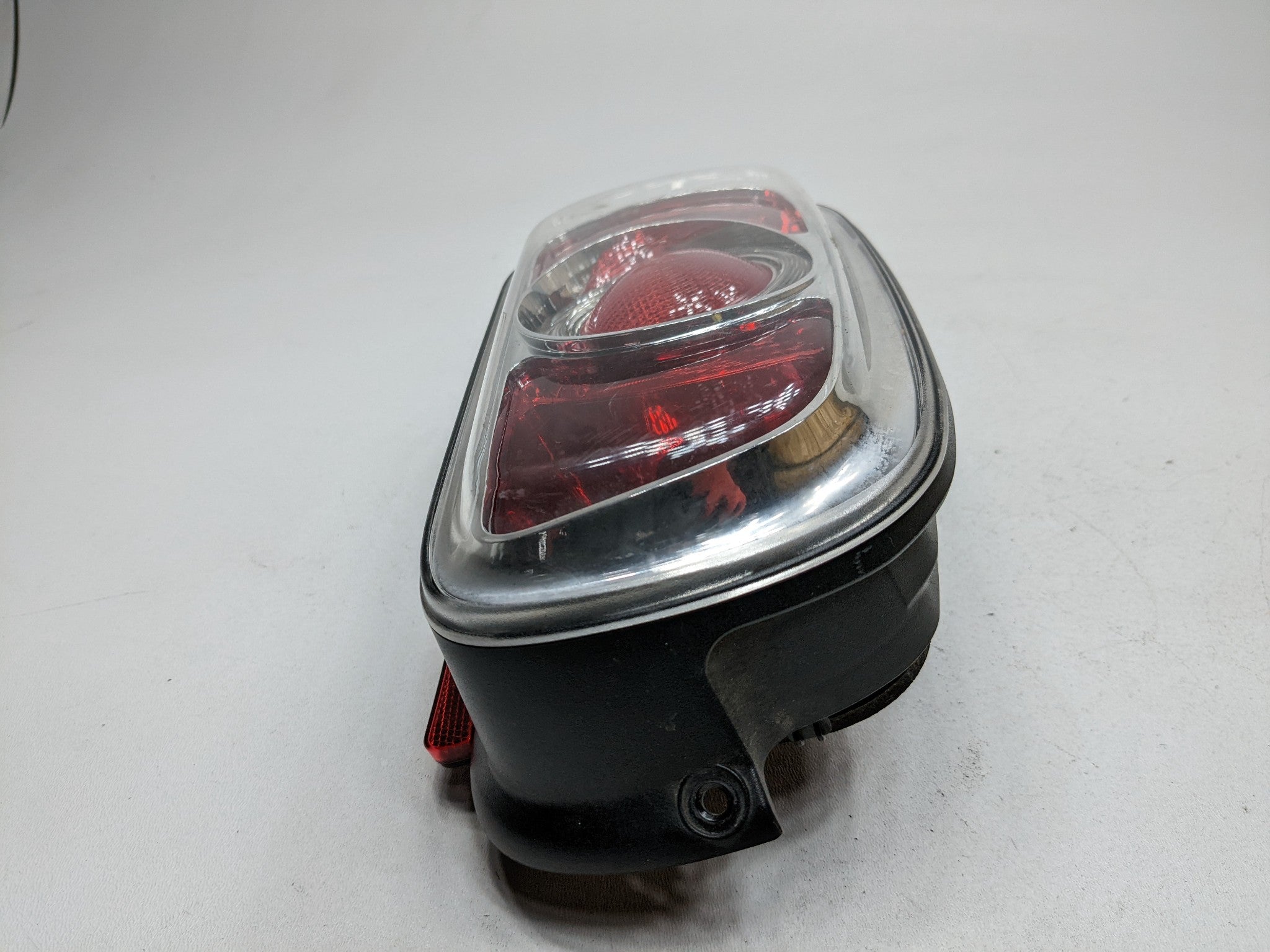 2008 - 2014 MINI COOPER OEM TAIL LIGHT ASSEMBLY REAR LEFT DRIVER SIDE