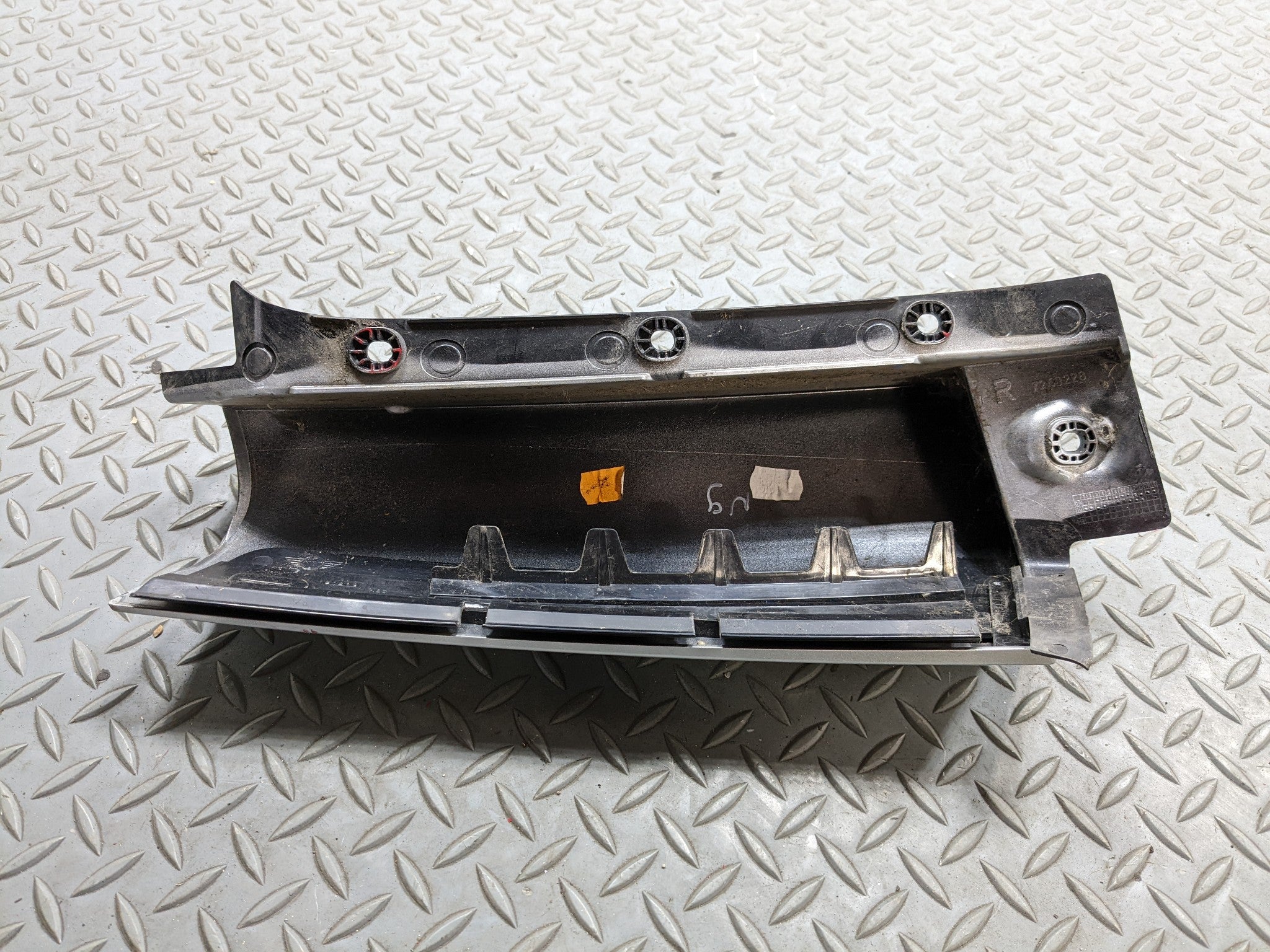 08 - 14 MINI COOPER OEM D PILLAR APPLIQUE PANEL TRIM REAR RIGHT PASSENGER SIDE