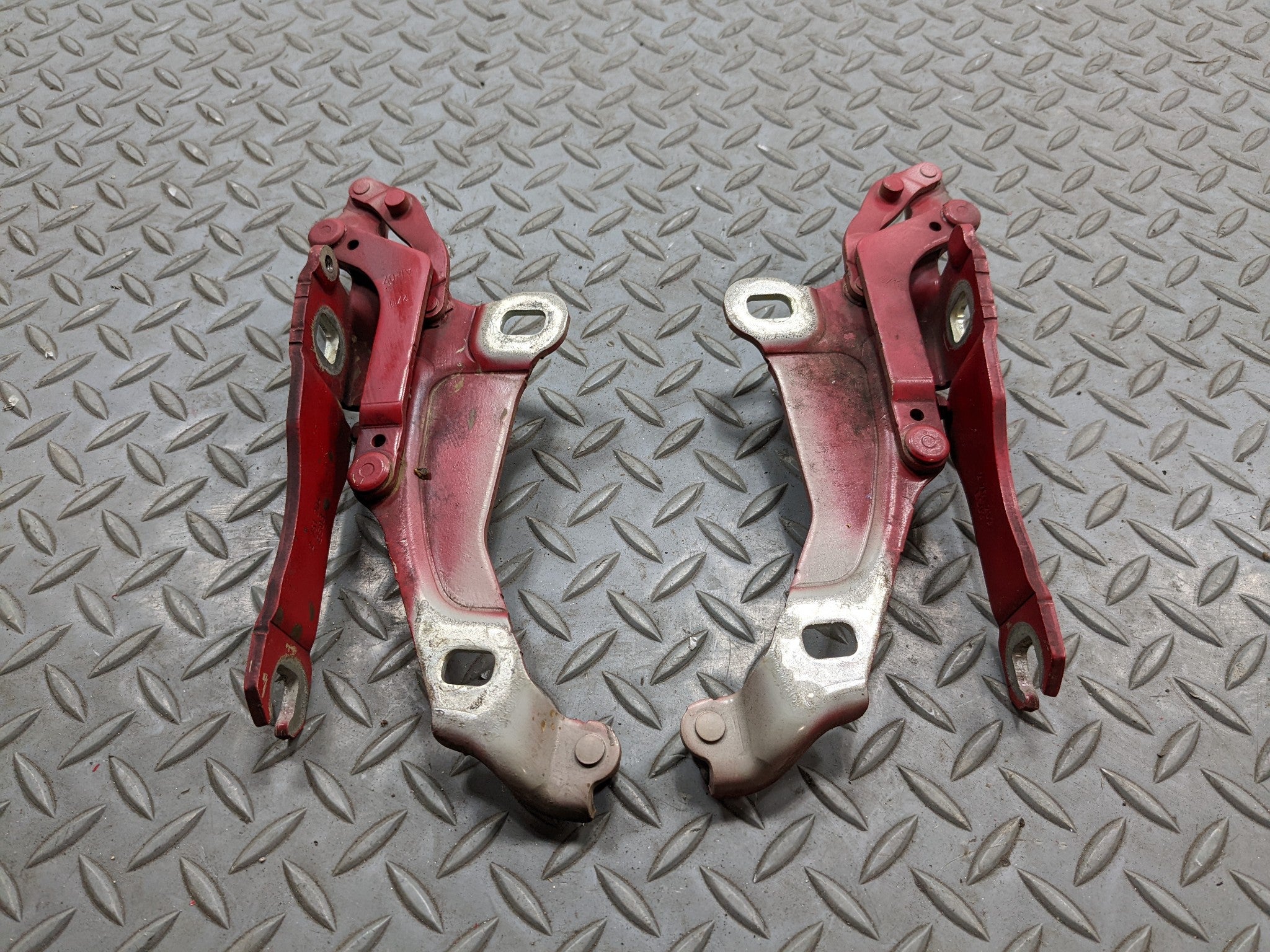 2008 - 2014 MINI COOPER OEM HOOD HINGE SUPPORT FRONT LEFT AND RIGHT SET OF 2