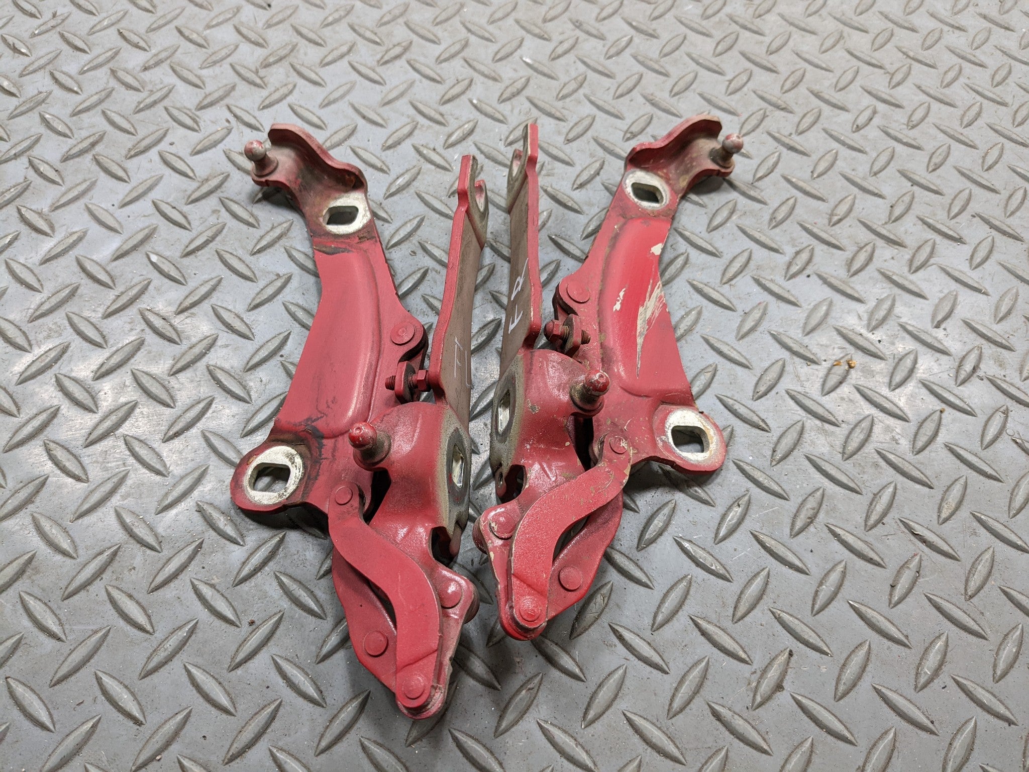 2008 - 2014 MINI COOPER OEM HOOD HINGE SUPPORT FRONT LEFT AND RIGHT SET OF 2