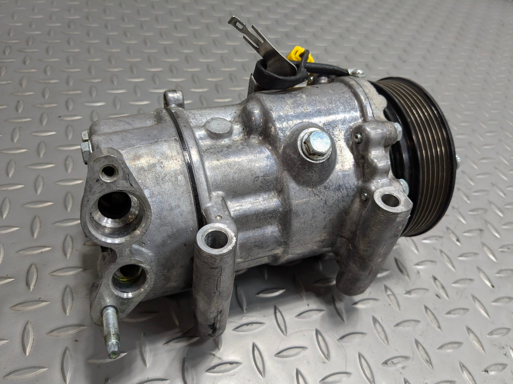 2008 - 2014 MINI COOPER OEM AC AIR CONDITIONING COMPRESSOR PUMP