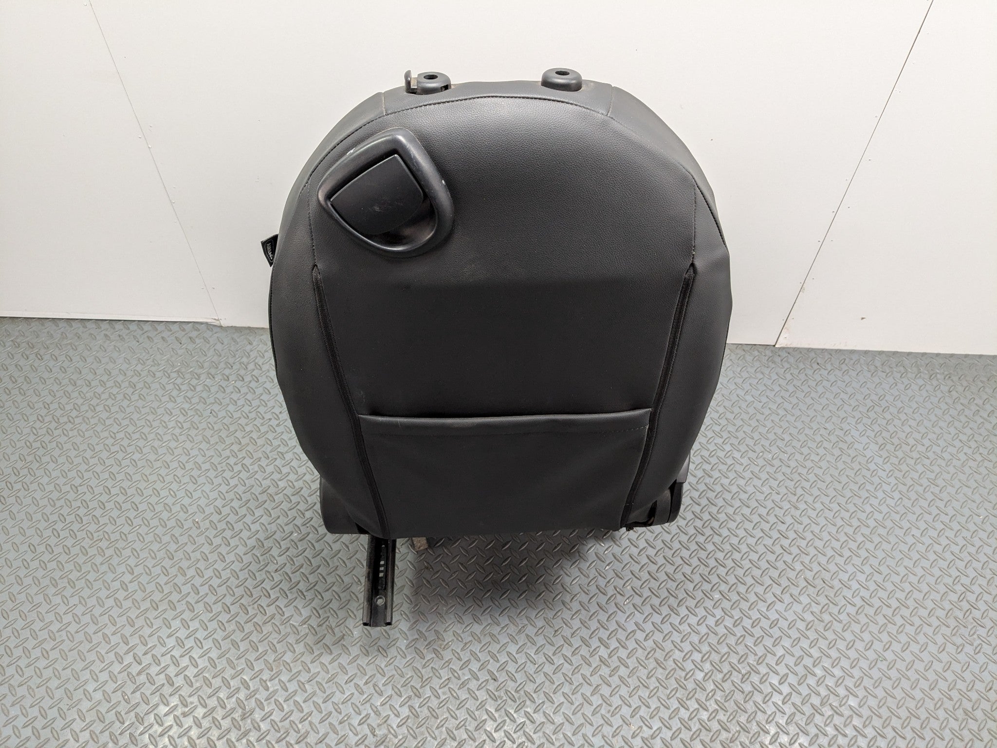 2008 - 2014 MINI COOPER OEM DRIVER SIDE SEAT ASSEMBLY LEATHER BLACK FRONT LEFT