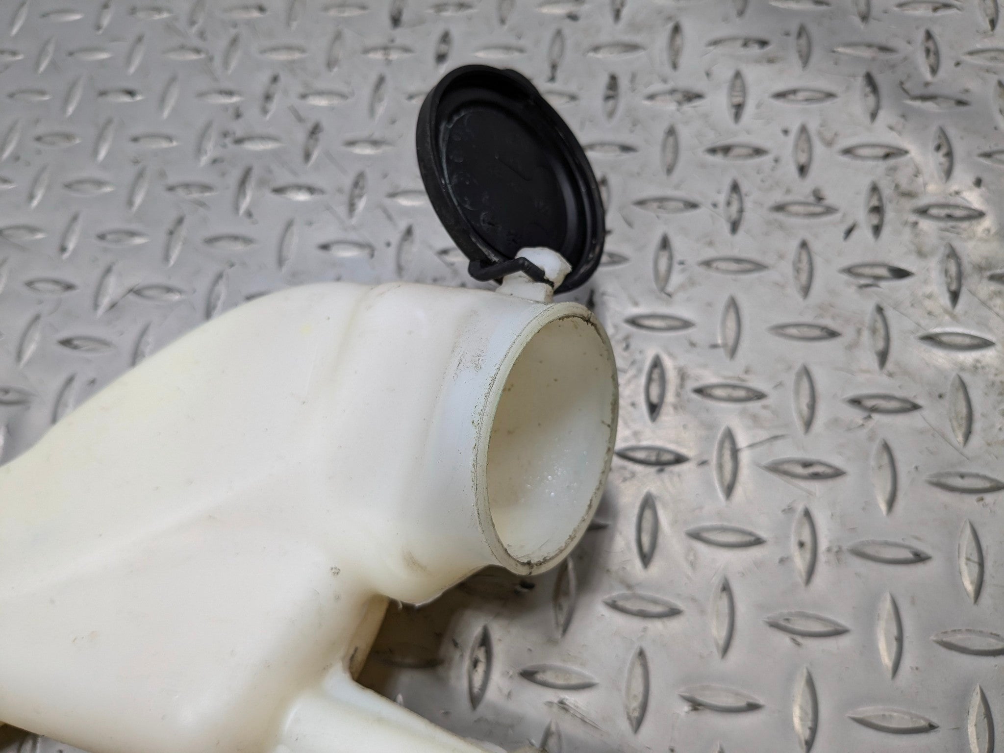 2008 - 2014 MINI COOPER OEM WINDSHIELD WASHER BOTTLE RESERVOIR TANK