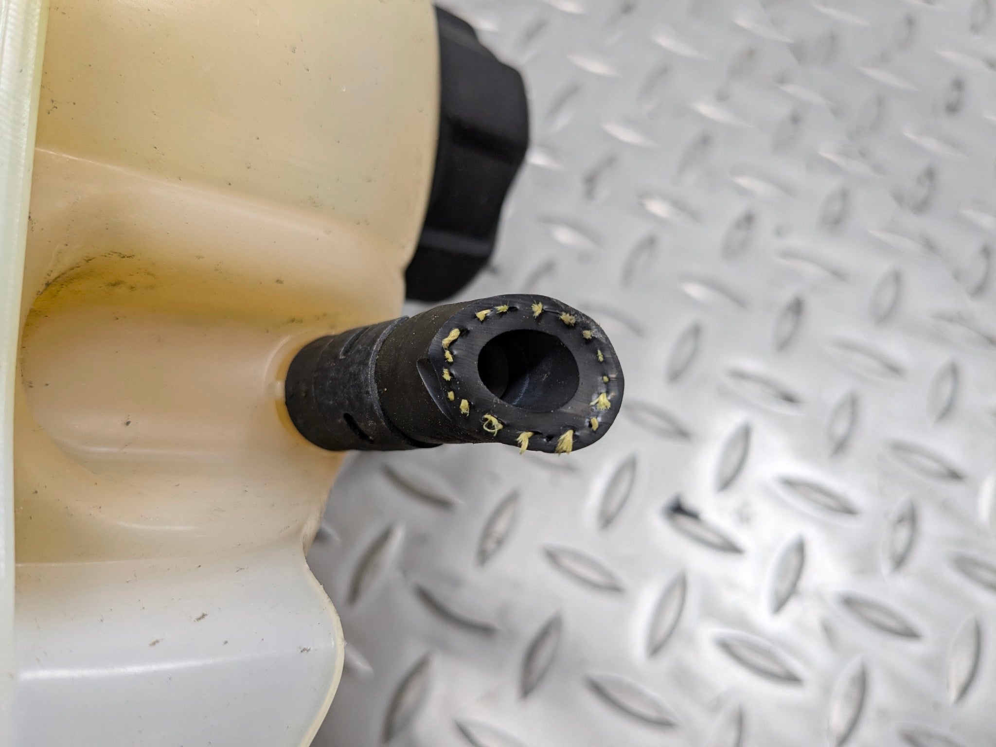 2008 - 2014 MINI COOPER OEM COOLANT RECOVERY RESERVOIR BOTTLE OVERFLOW TANK