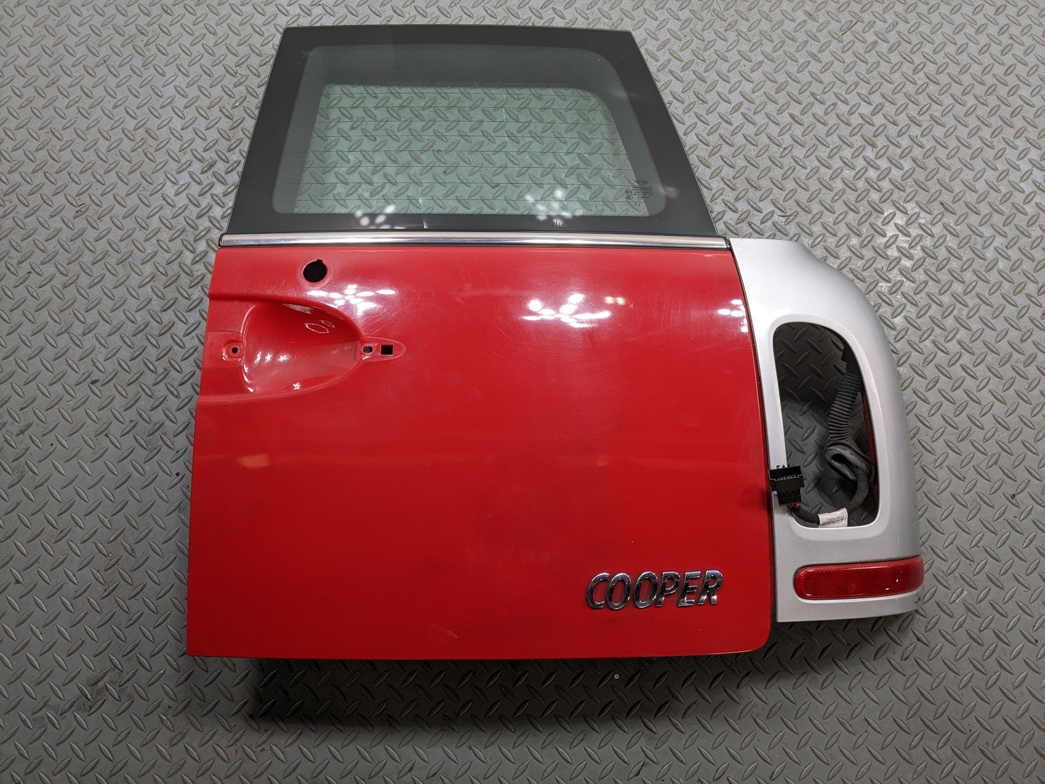 2008 - 2014 MINI COOPER OEM REAR TRUNK BACK SPLIT DOOR SHELL RIGHT SIDE PURE RED