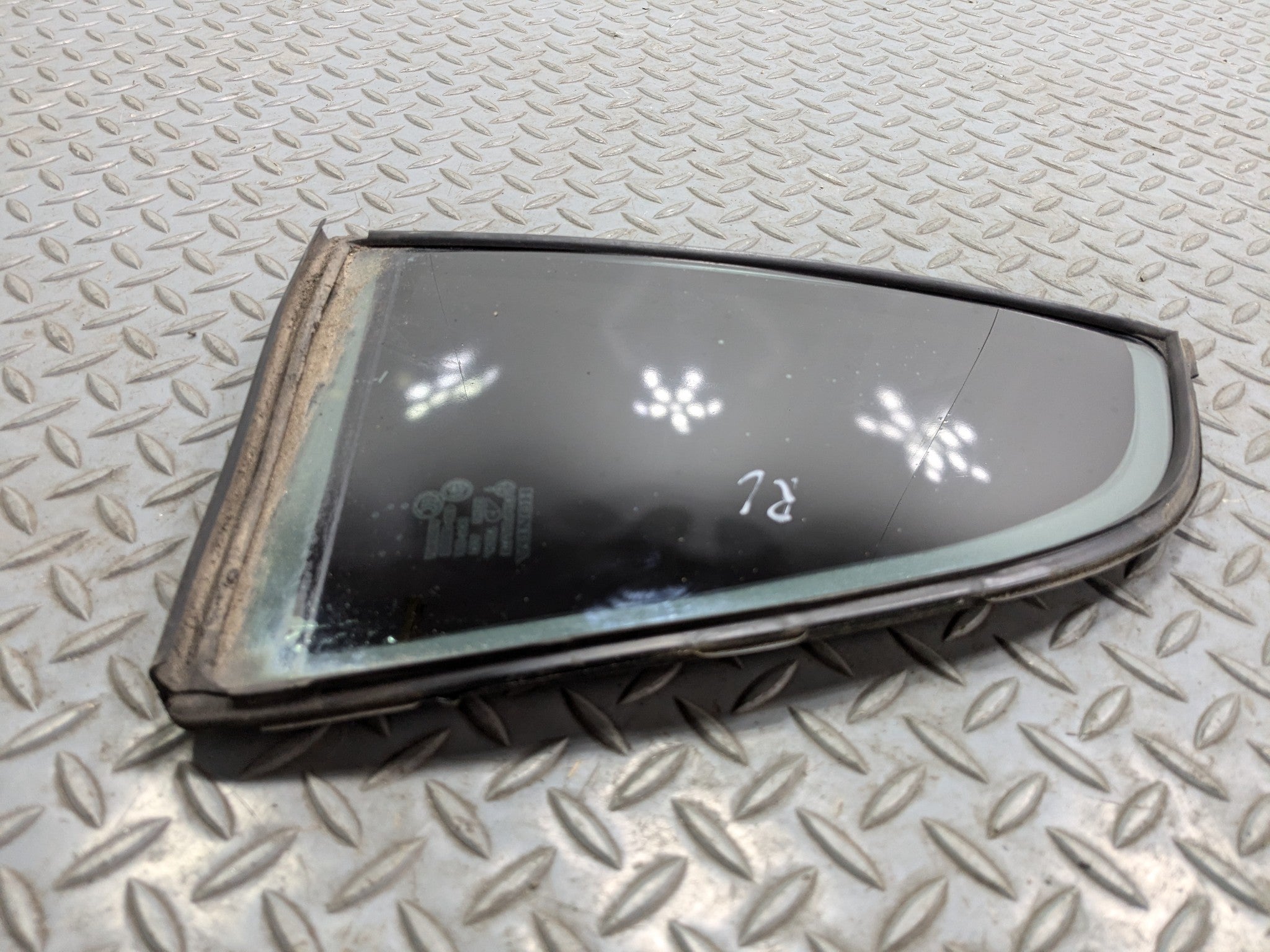 2004 - 2006 ACURA TL OEM QUARTER WINDOW GLASS REAR LEFT DRIVER SIDE