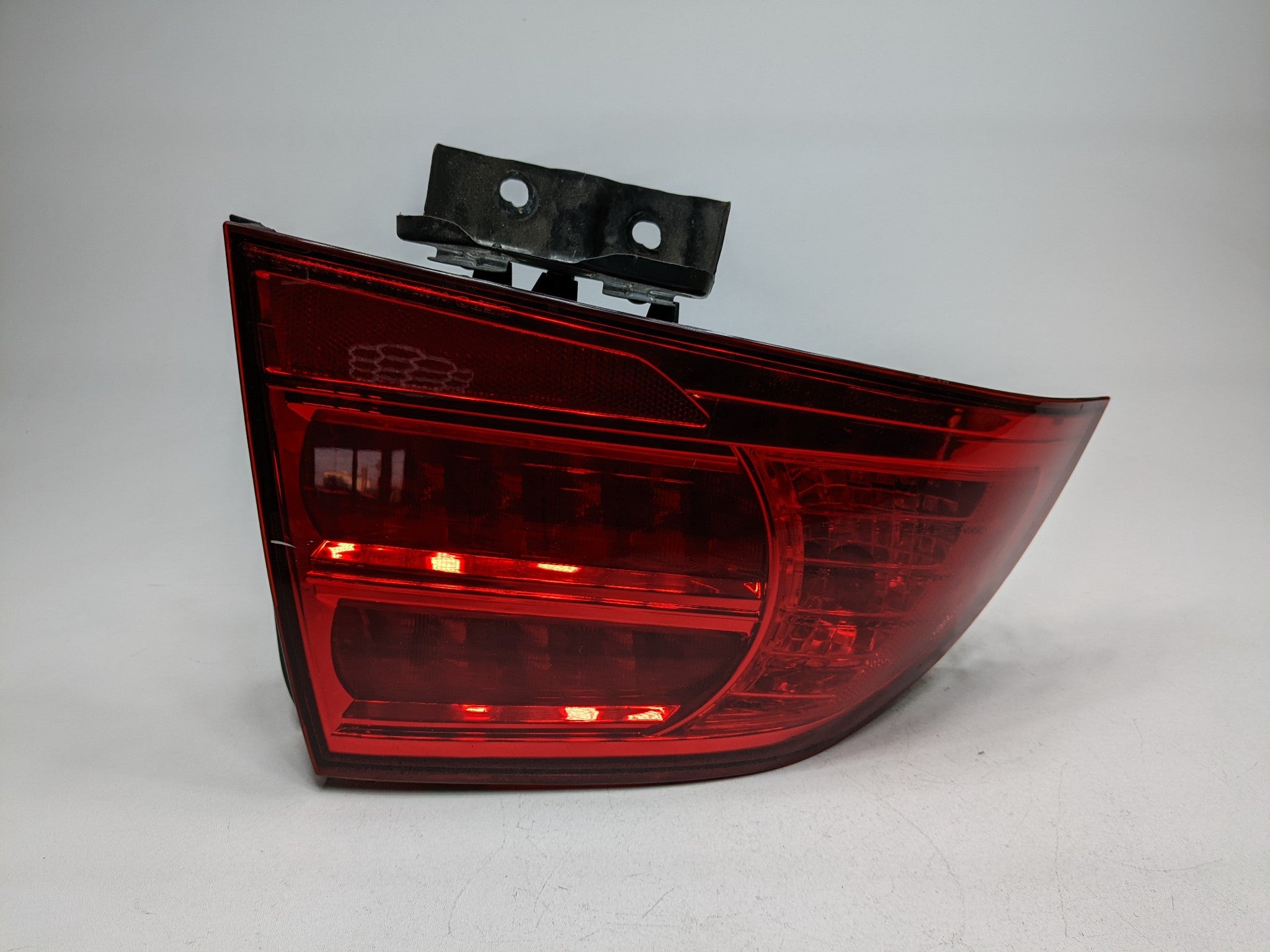 2004 - 2006 ACURA TL OUTER TAIL LIGHT ASSEMBLY LEFT DRIVER SIDE