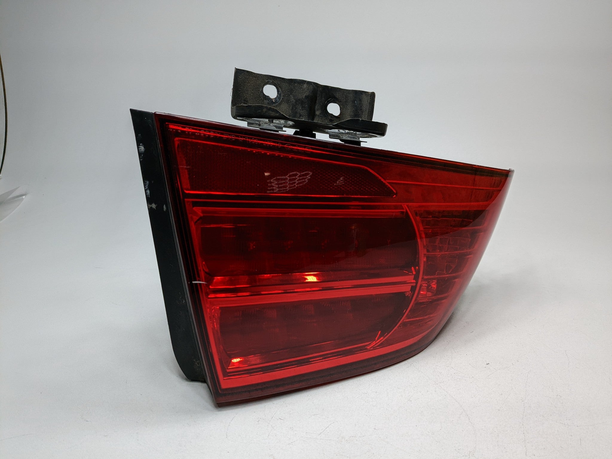 2004 - 2006 ACURA TL OUTER TAIL LIGHT ASSEMBLY LEFT DRIVER SIDE