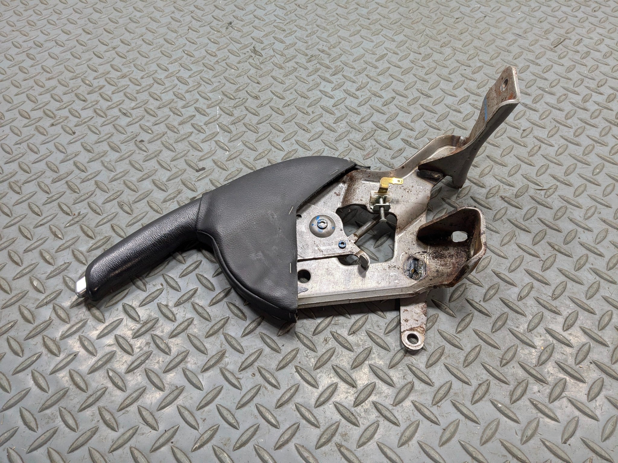2004 - 2006 ACURA TL OEM EMERGENCY PARKING BRAKE LEVER ASSEMBLY