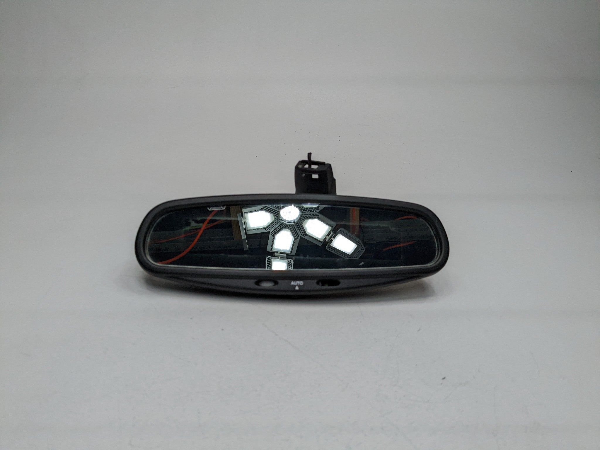 2004 - 2006 ACURA TL OEM REAR VIEW MIRROR INTERIOR UPPER ROOF WITH AUTO DIMMING