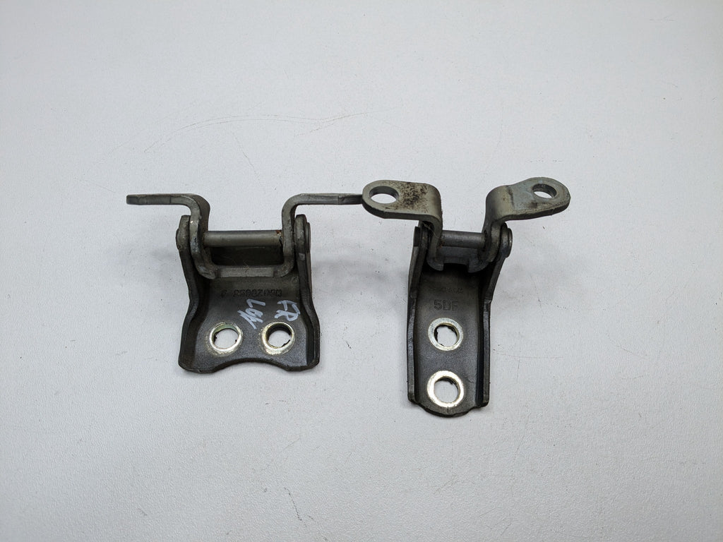 2004 - 2006 ACURA TL OEM DOOR HINGE SET FRONT RIGHT SIDE UPPER AND LOWER