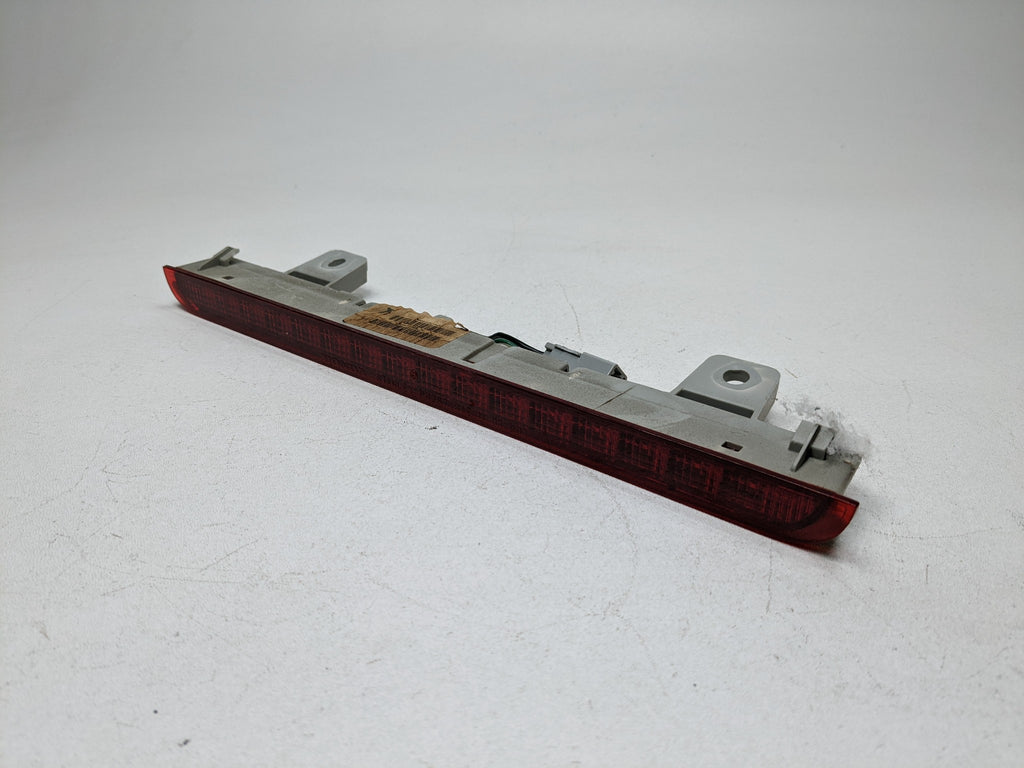 2004 - 2006 ACURA TL OEM THIRD BRAKE AVOIDANCE LIGHT CENTER STOP LAMP