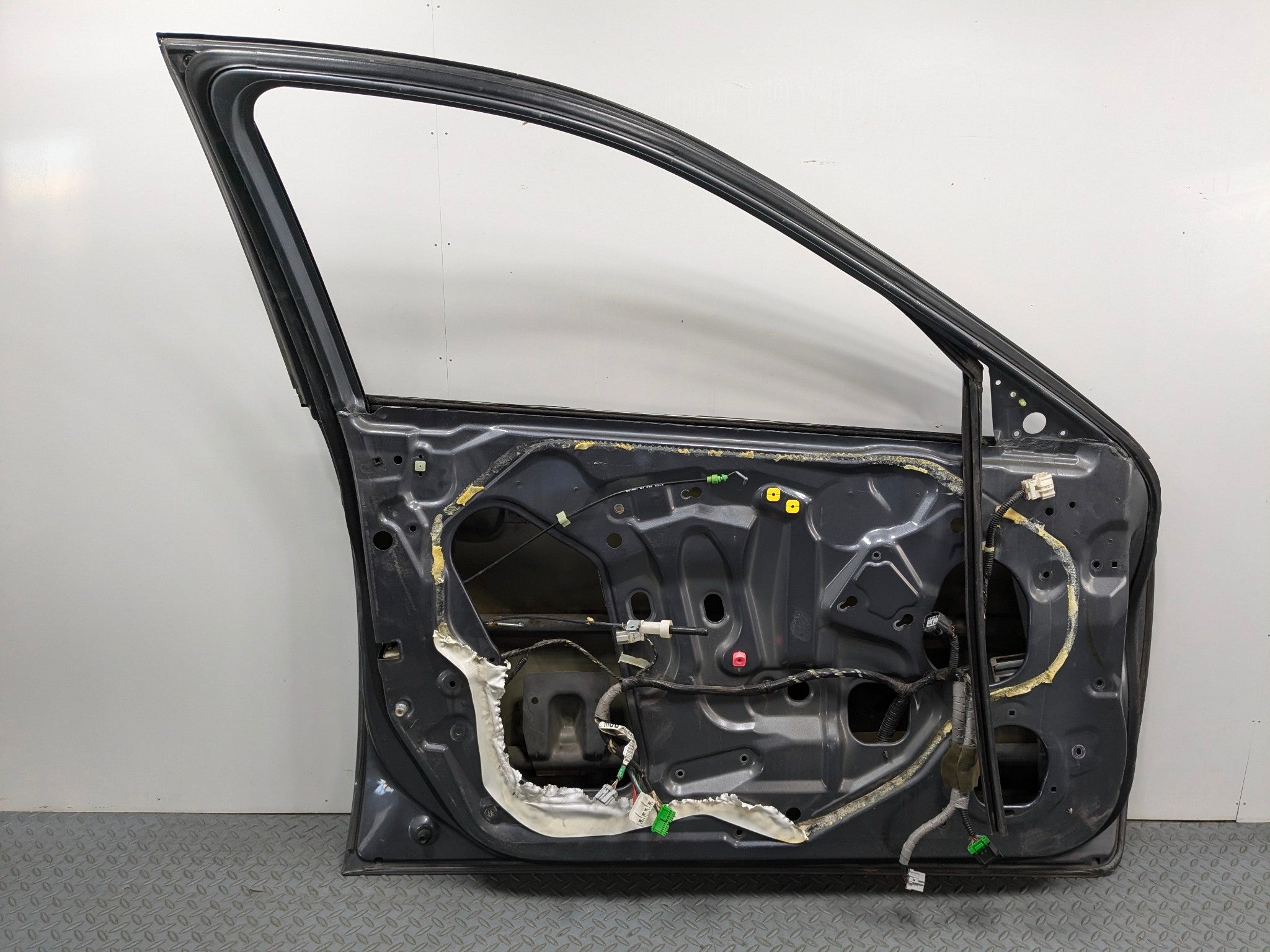 04 - 06 ACURA TL OEM DOOR SHELL PANEL FRONT LEFT DRIVER SIDE ANTHRACITE METALLIC