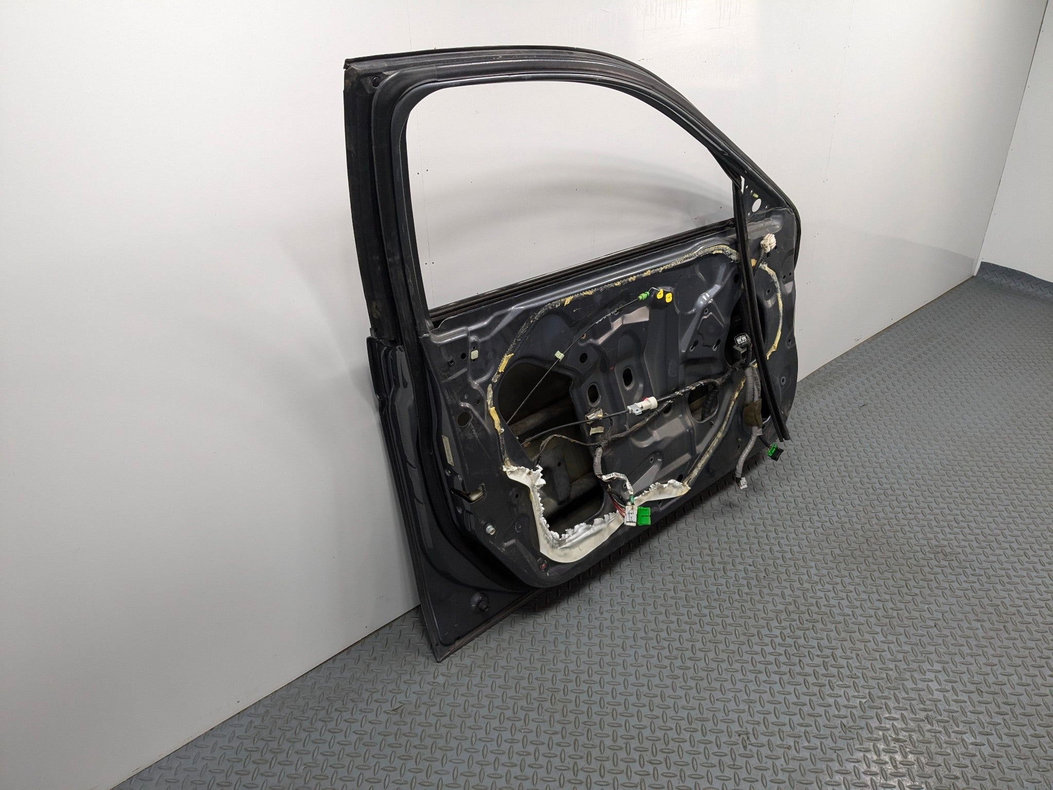 04 - 06 ACURA TL OEM DOOR SHELL PANEL FRONT LEFT DRIVER SIDE ANTHRACITE METALLIC