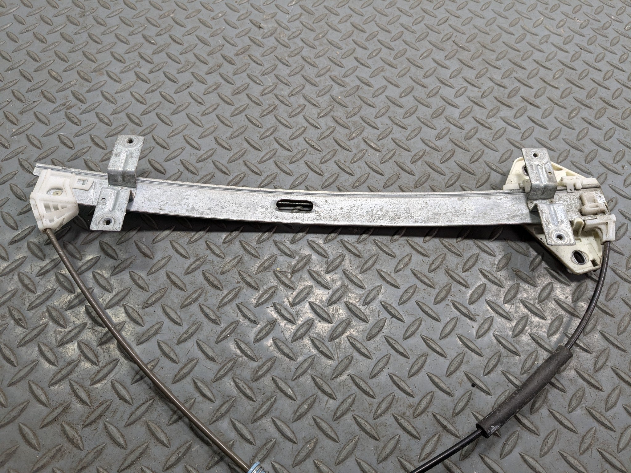 2004 - 2006 ACURA TL OEM POWER WINDOW MOTOR REGULATOR FRONT RIGHT SIDE ASSEMBLY