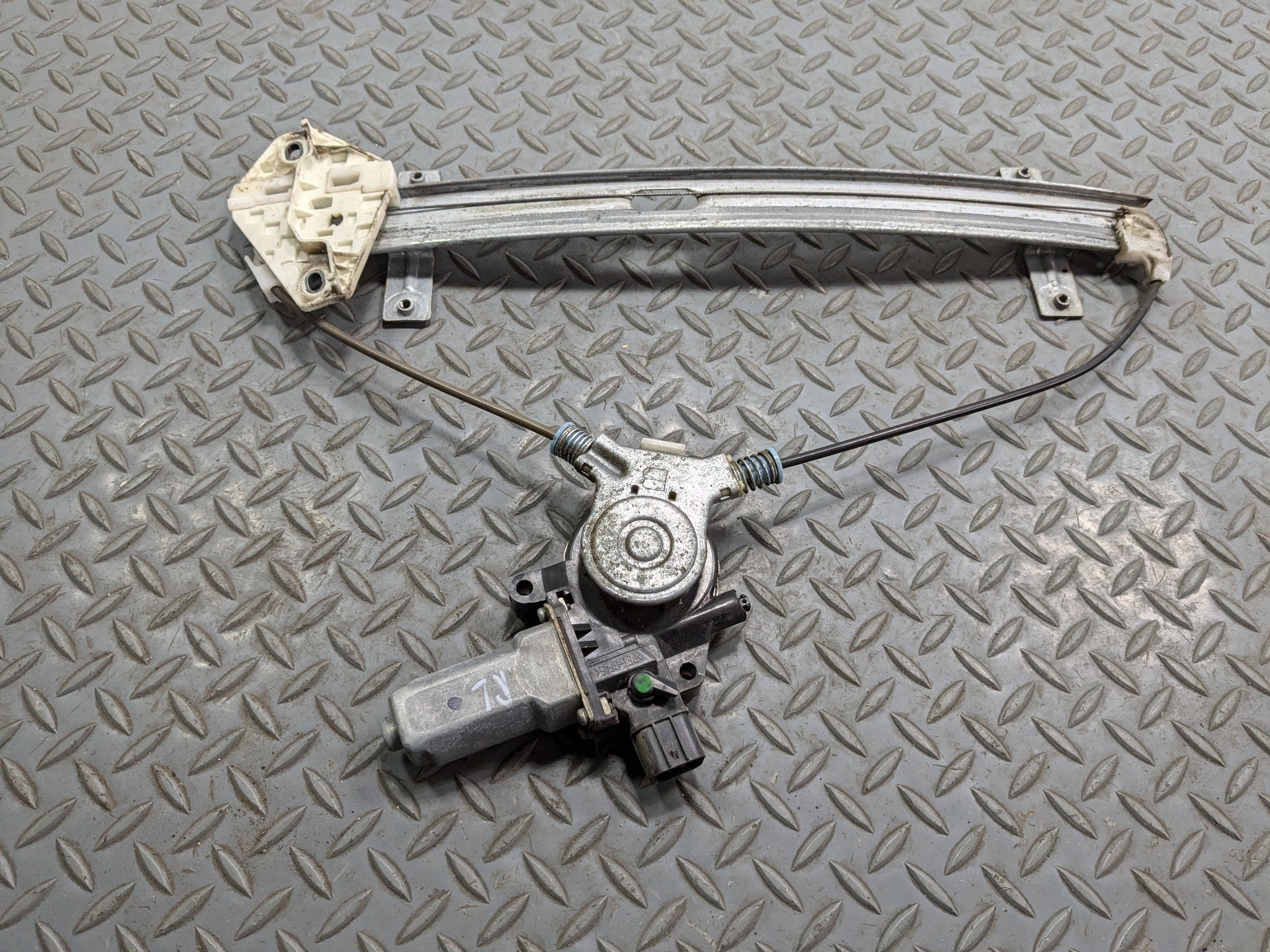 2004 - 2006 ACURA TL OEM POWER WINDOW MOTOR REGULATOR REAR LEFT SIDE ASSEMBLY
