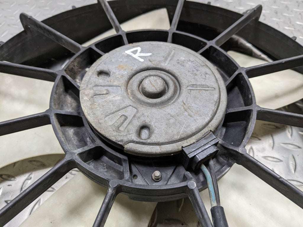 04 - 06 ACURA TL OEM ELECTRIC COOLING MOTOR FAN WITH SHROUD RIGHT PASSENGER SIDE