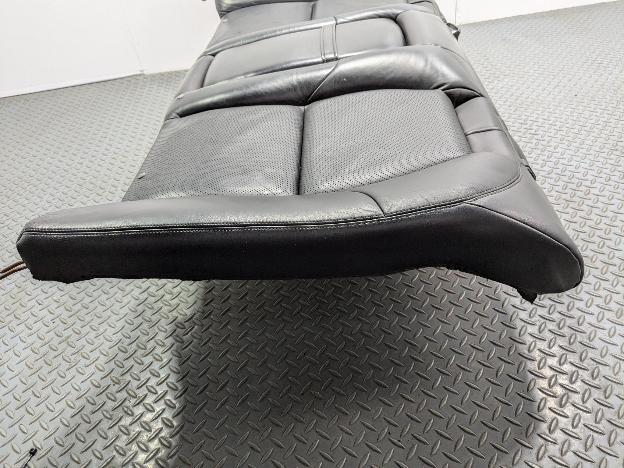 2004 - 2006 ACURA TL OEM REAR BACK UPPER SEAT CUSHION WITH ARMREST LEATHER BLACK