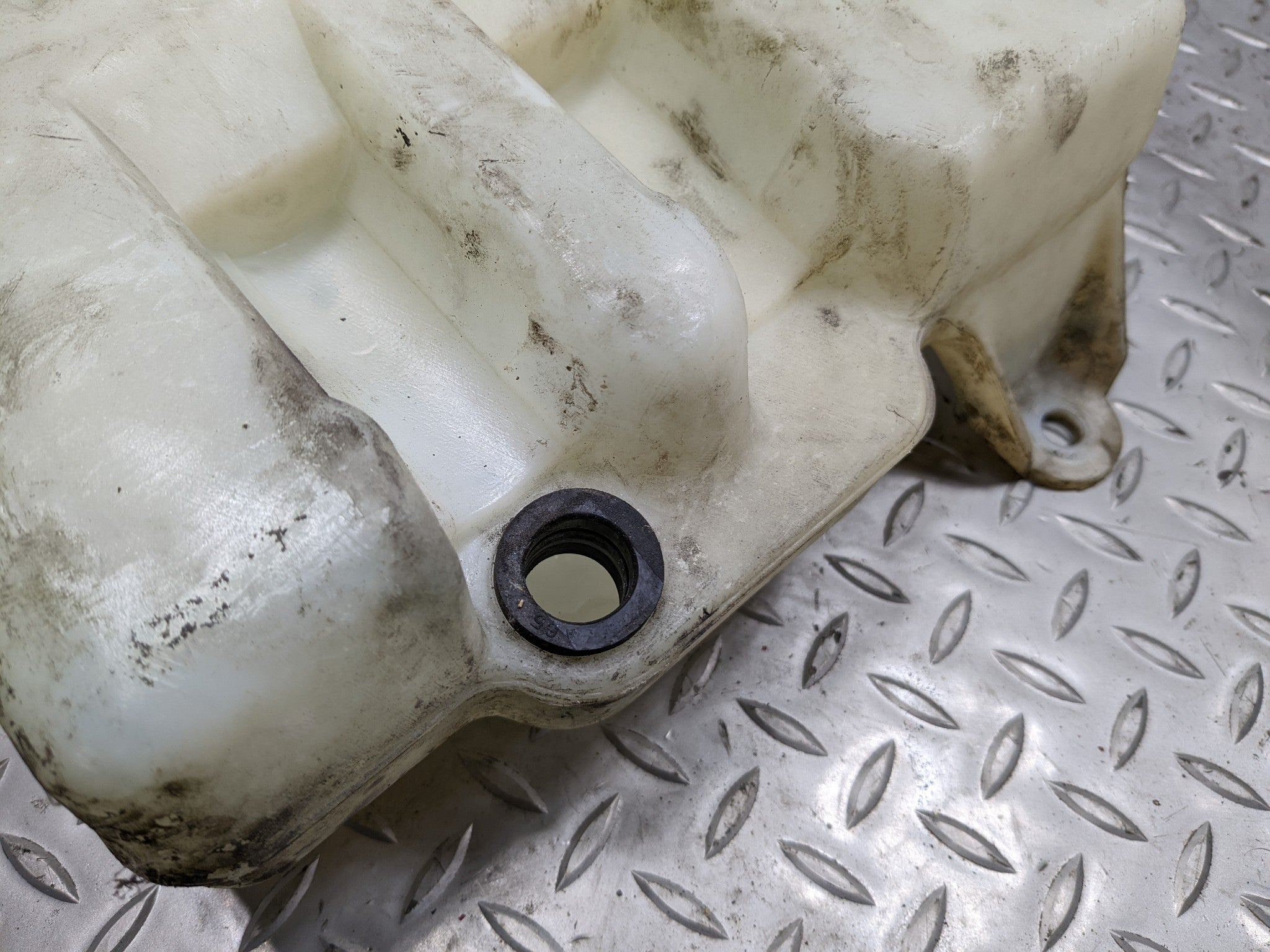 2004 - 2006 ACURA TL OEM WINDSHIELD WIPER WASHER FLUID RESERVOIR TANK BOTTLE