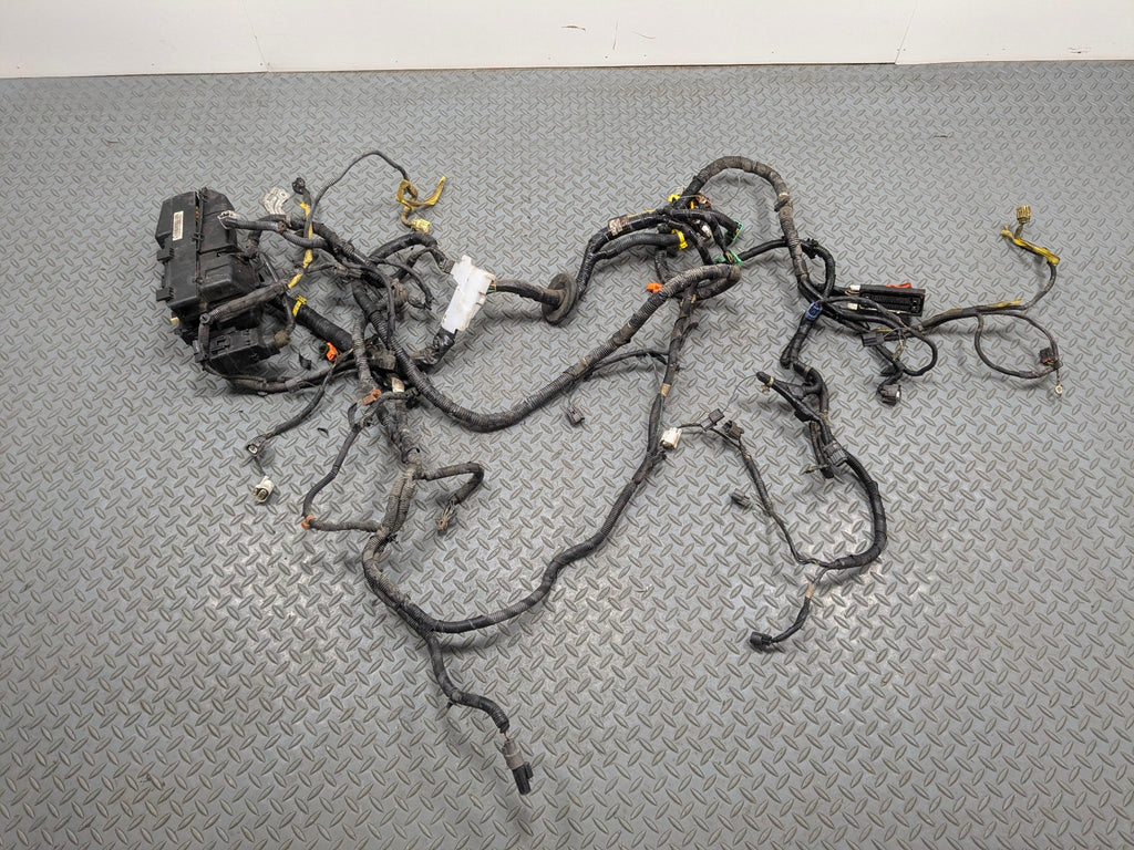 2004 - 2006 ACURA TL OEM ENGINE WIRE HARNESS WIRING LOOM AND FUSE BOX