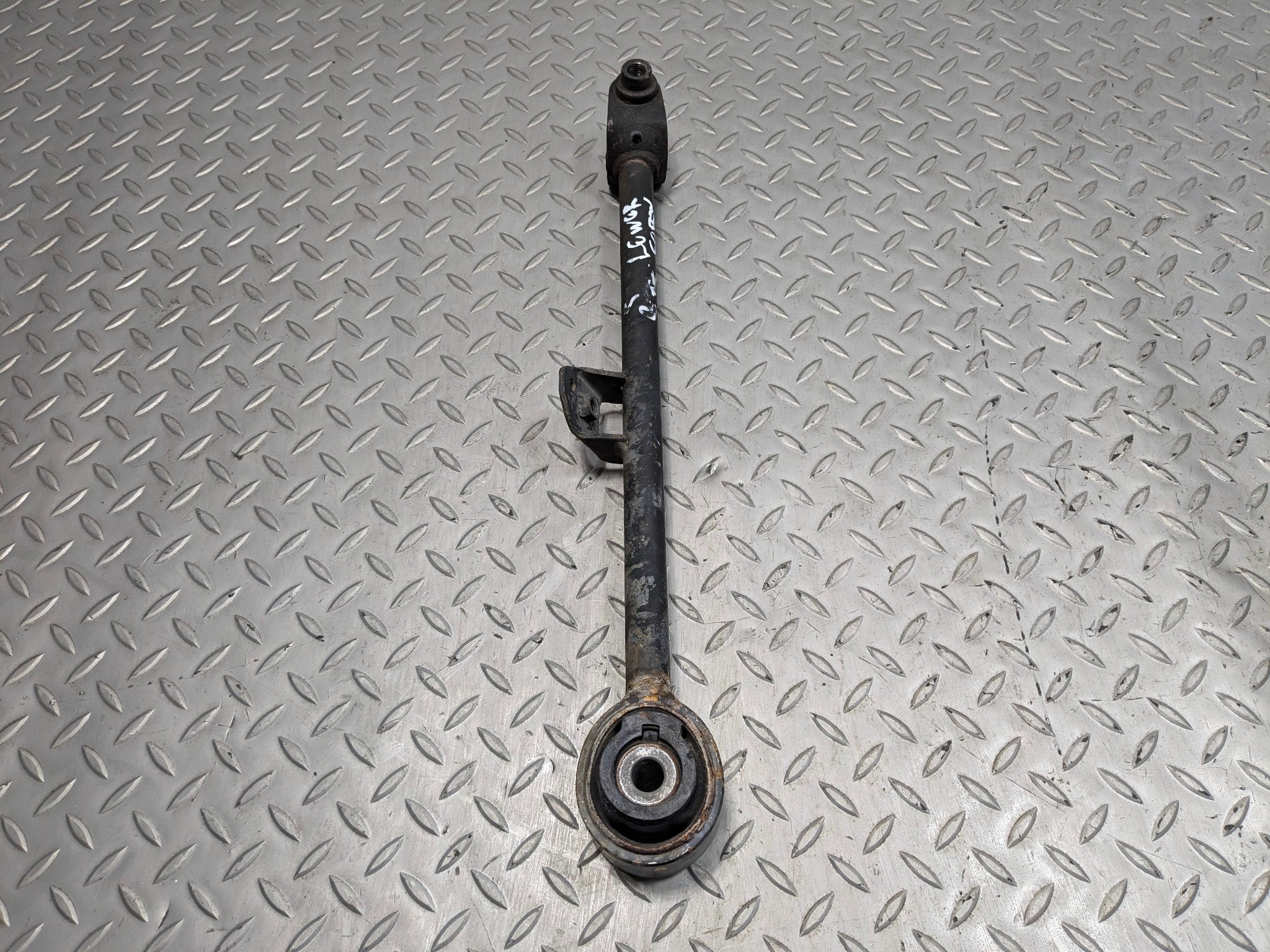 2004 - 2006 ACURA TL OEM LOWER CONTROL ARM REAR RIGHT FORWARD PASSENGER SIDE