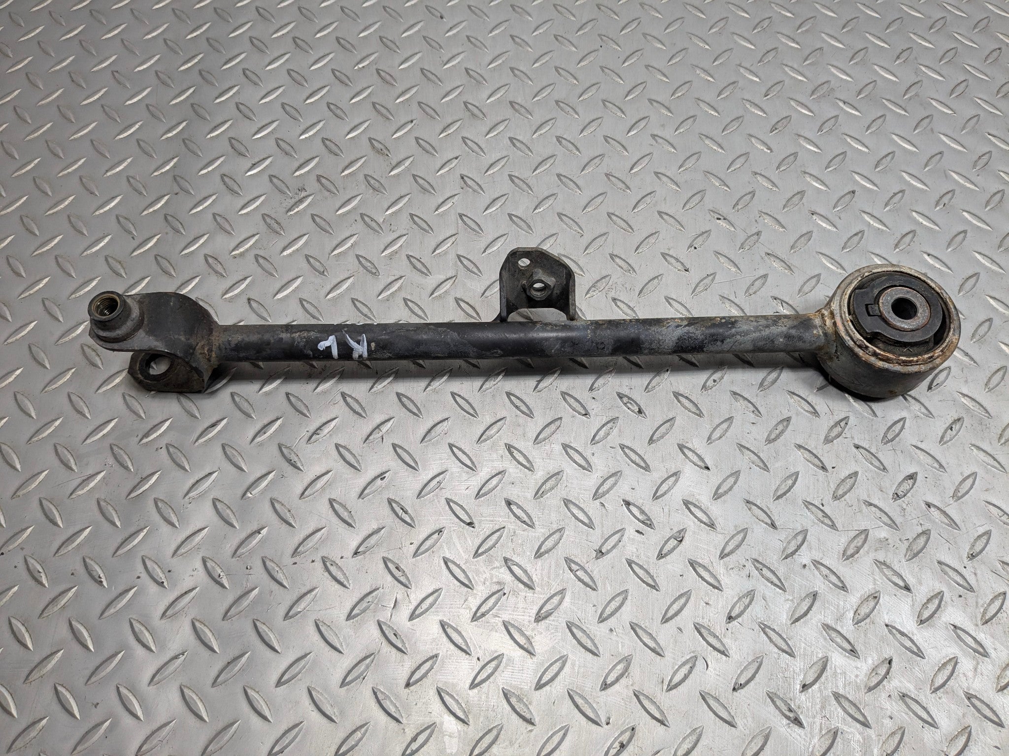 2004 - 2006 ACURA TL OEM LOWER CONTROL ARM REAR LEFT FORWARD DRIVER SIDE