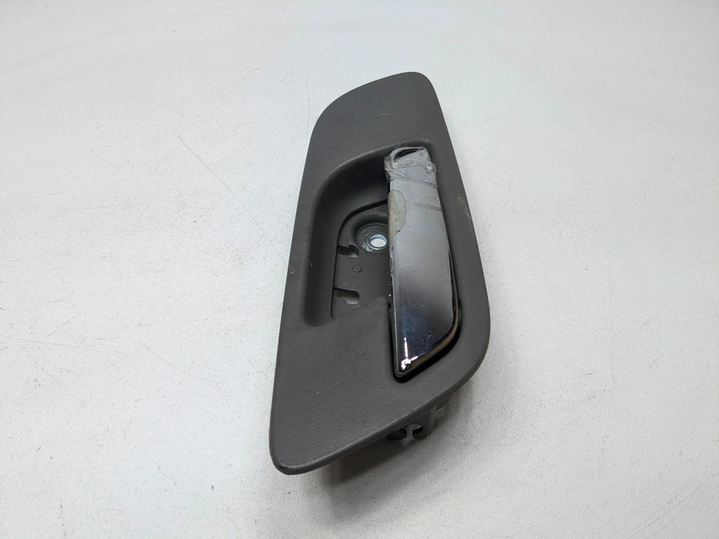 07 - 09 CHEVROLET TAHOE OEM INTERIOR DOOR RELEASE HANDLE FRONT LEFT DRIVER SIDE