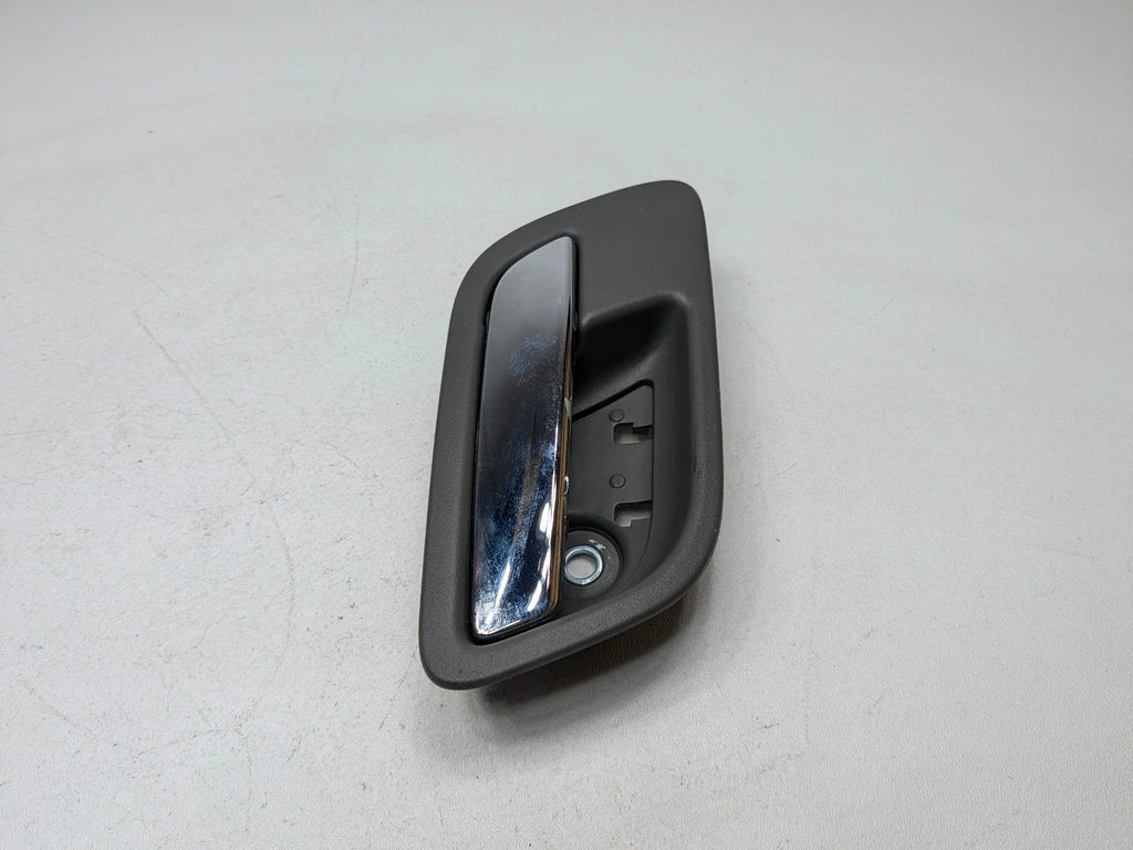 07 - 09 CHEVROLET TAHOE OEM INTERIOR DOOR RELEASE HANDLE REAR LEFT DRIVER SIDE